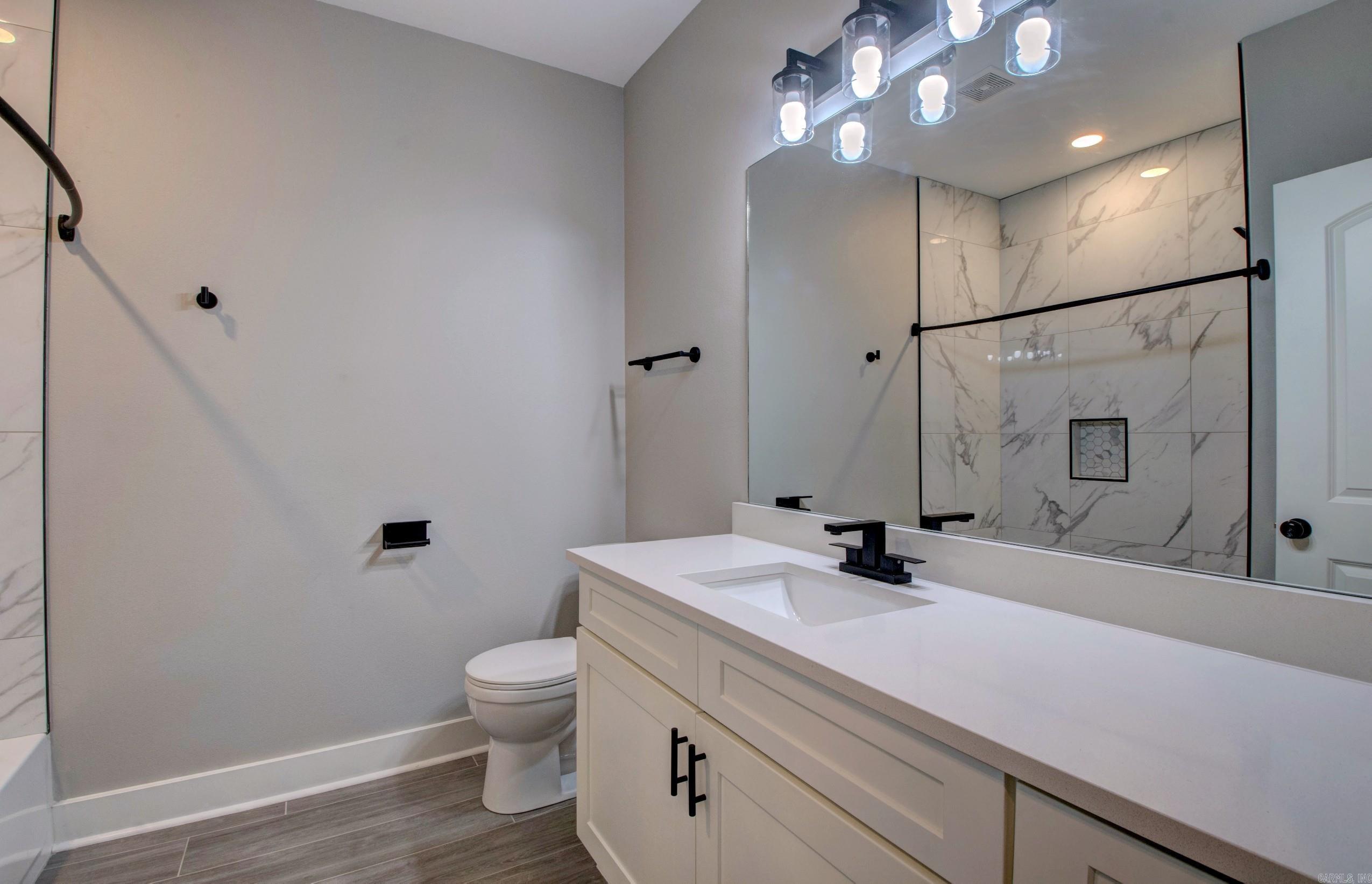 CREEKSIDE ADDN - Residential