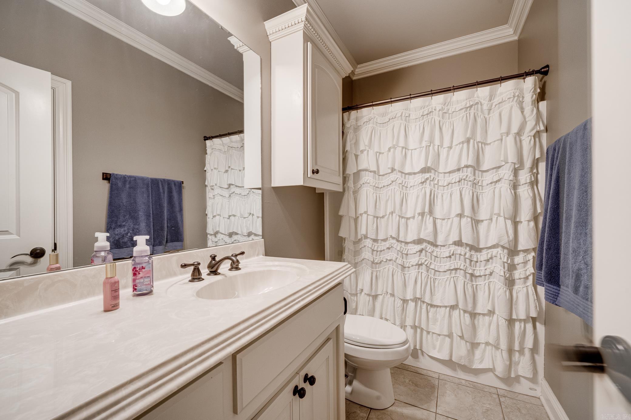 HURRICANE LAKE EST - Residential