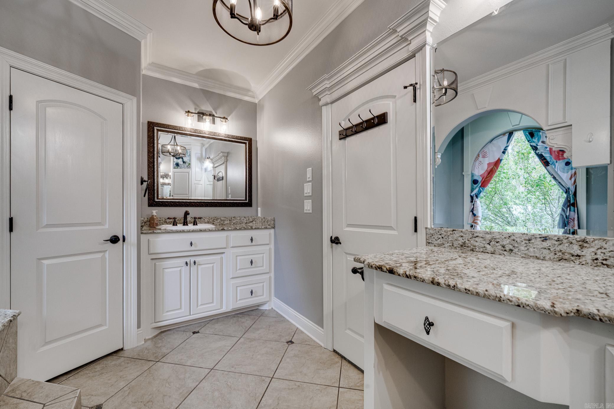 HURRICANE LAKE EST - Residential