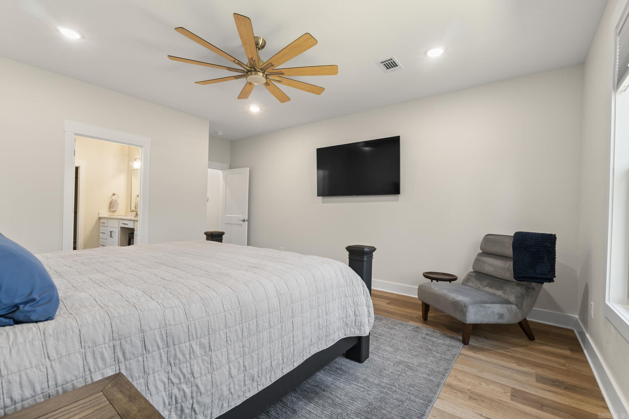 HUNTER CROSSING - Residential