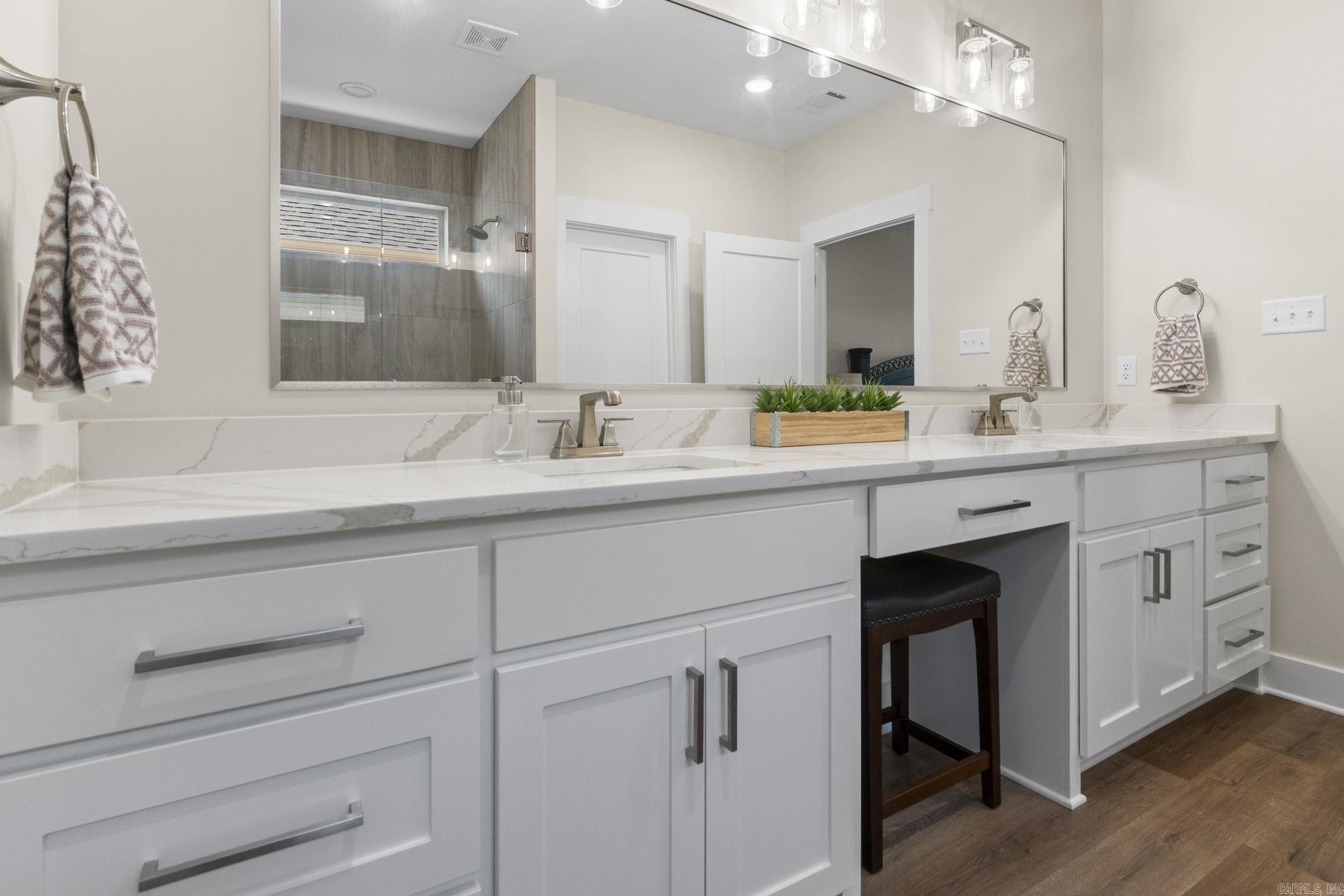 HUNTER CROSSING - Residential