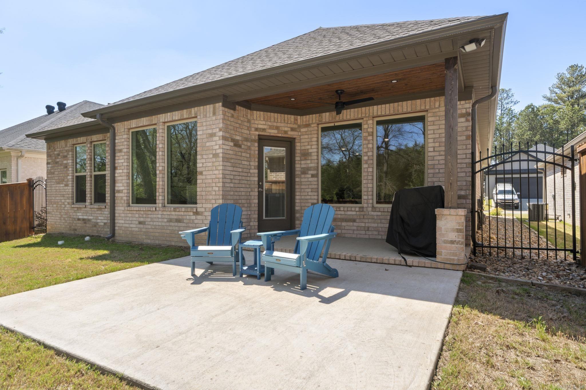 HUNTER CROSSING - Residential