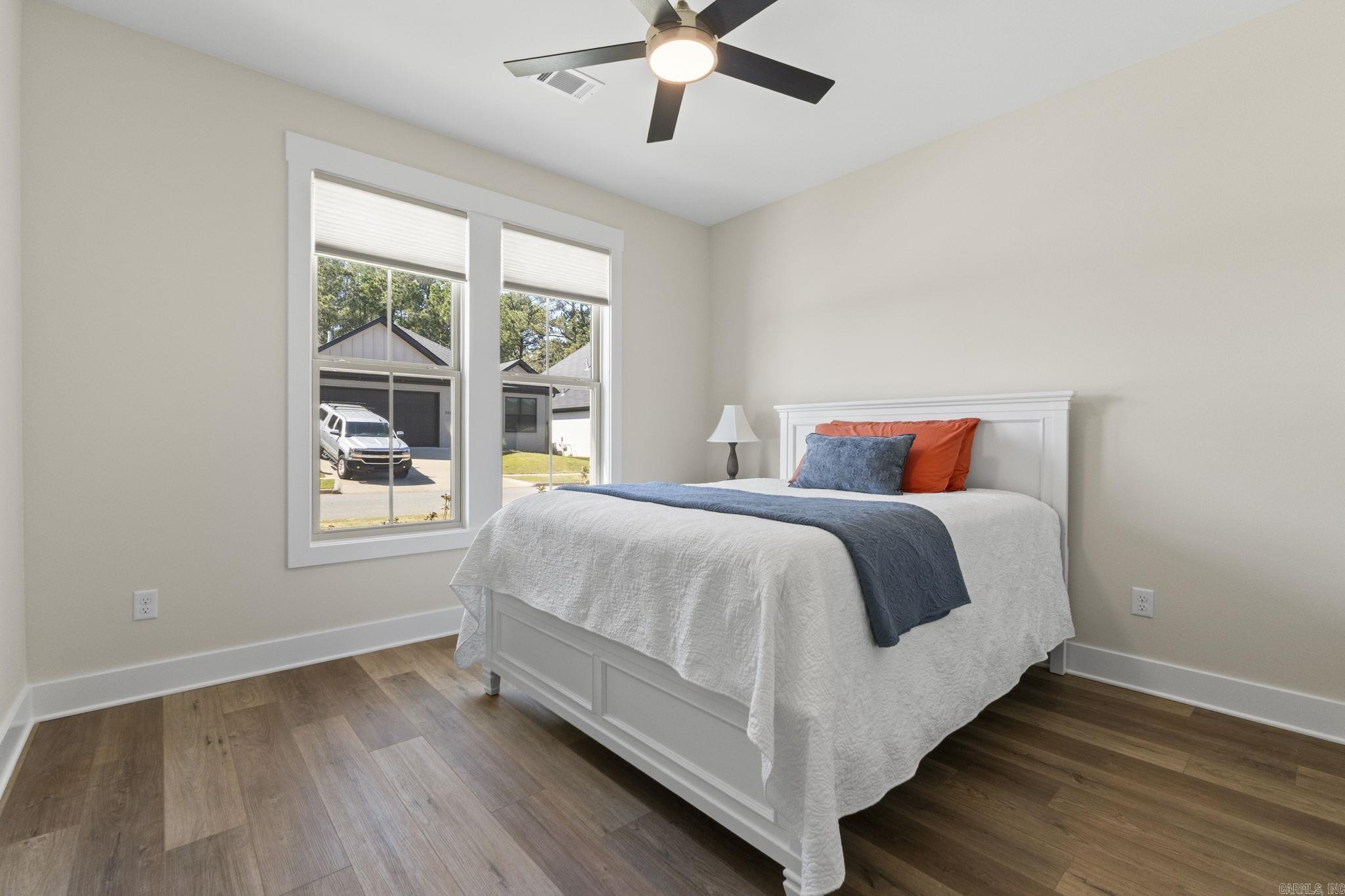 HUNTER CROSSING - Residential