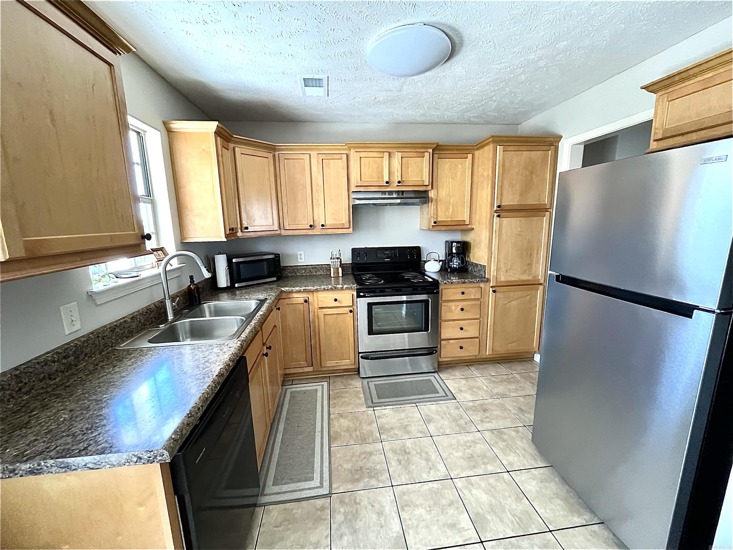 JEWELS ESTATES - Residential