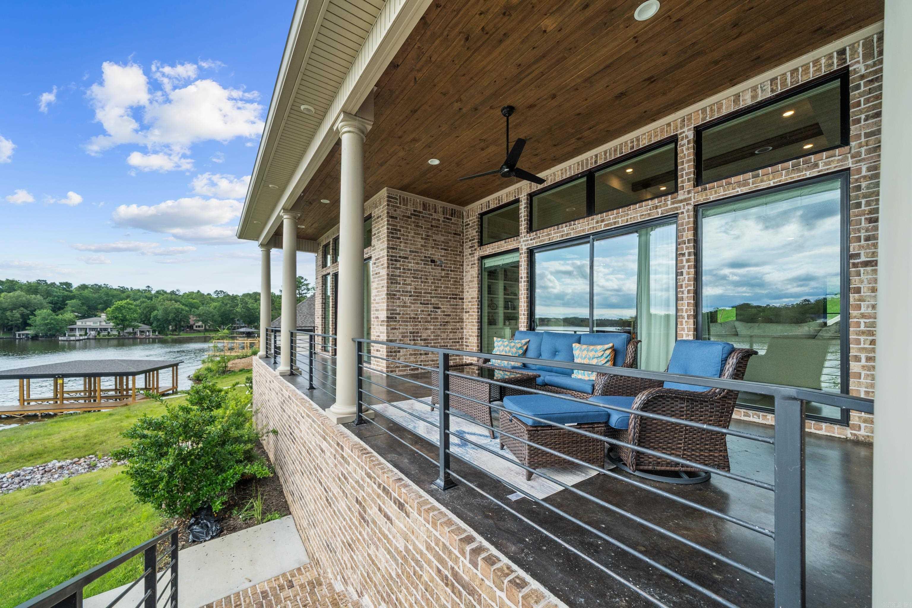 BLUE HERON SHORES II at DRIFTWOO - Residential