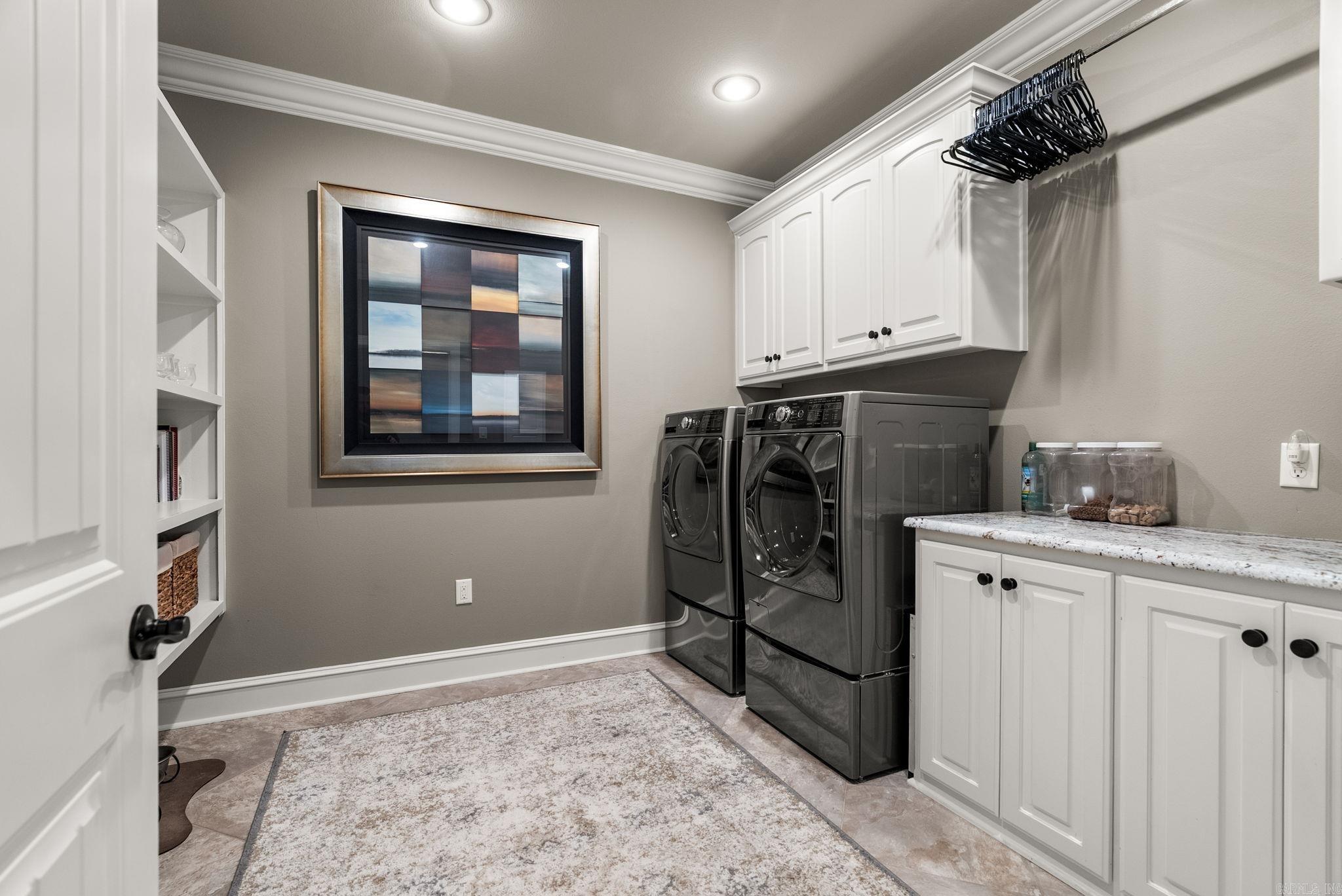 MOUNTAIN CREST ESTATES - Residential