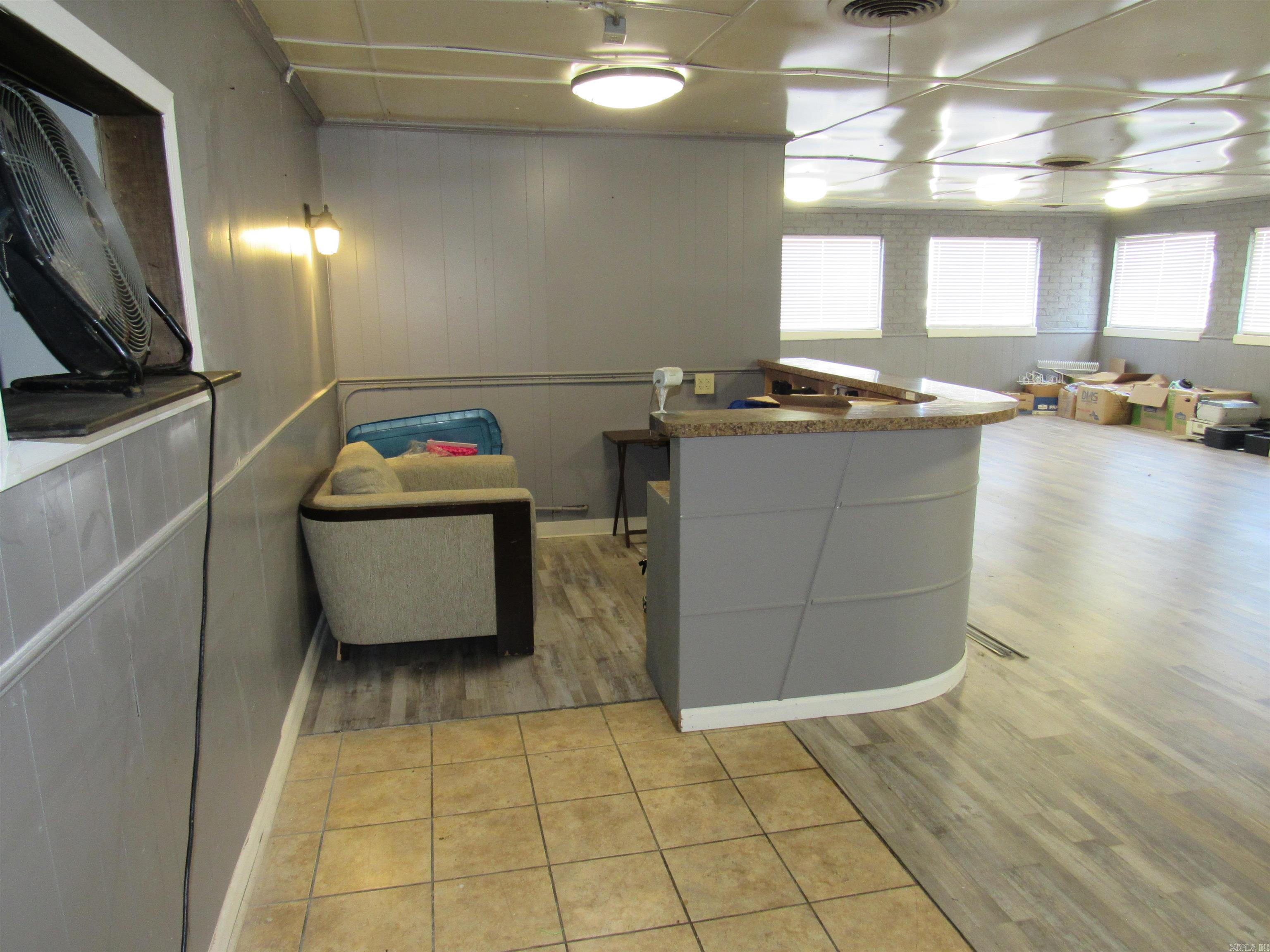 Metes & Bounds - Commercial Sale