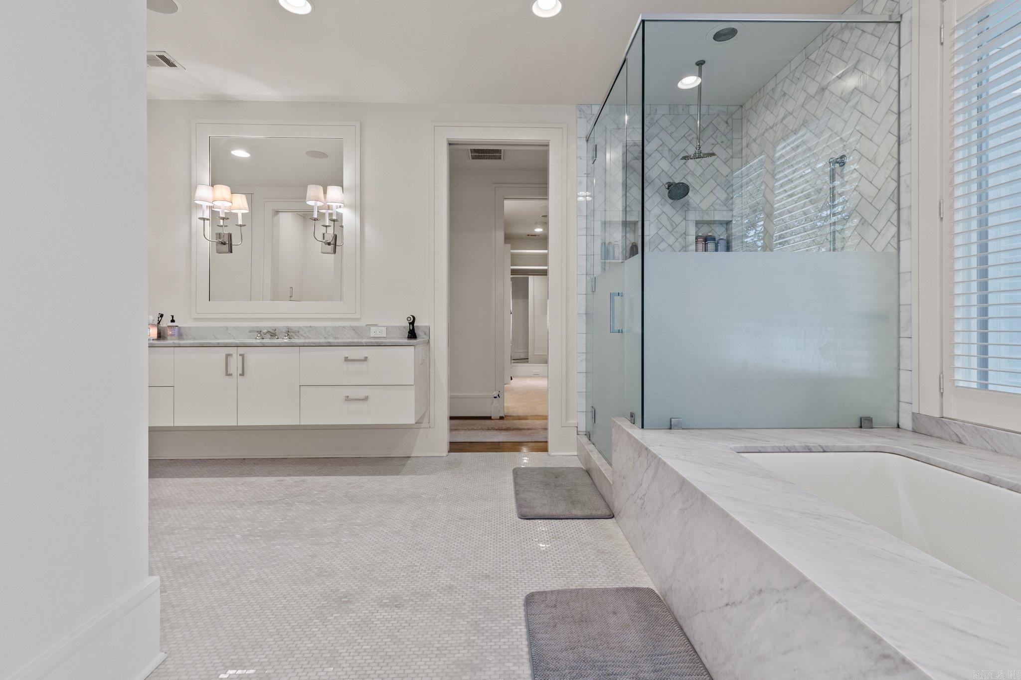 CLIFFEWOOD - Residential