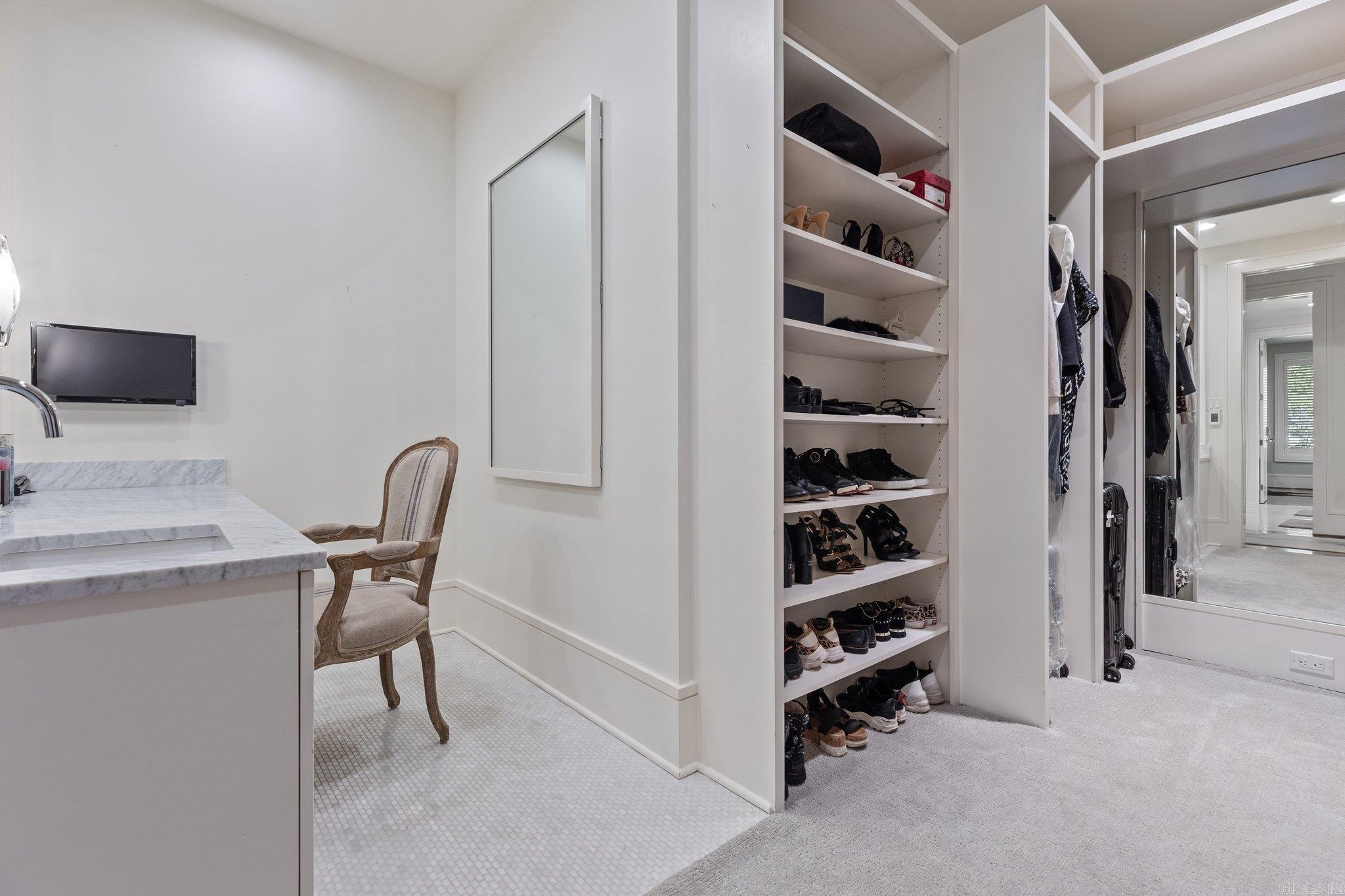 CLIFFEWOOD - Residential