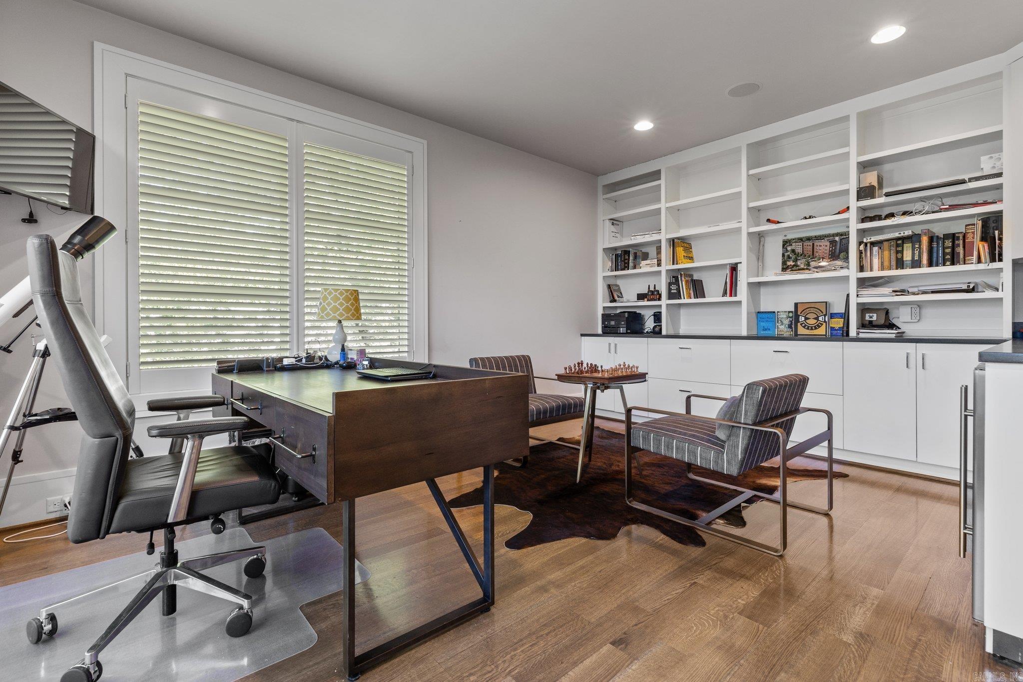 CLIFFEWOOD - Residential