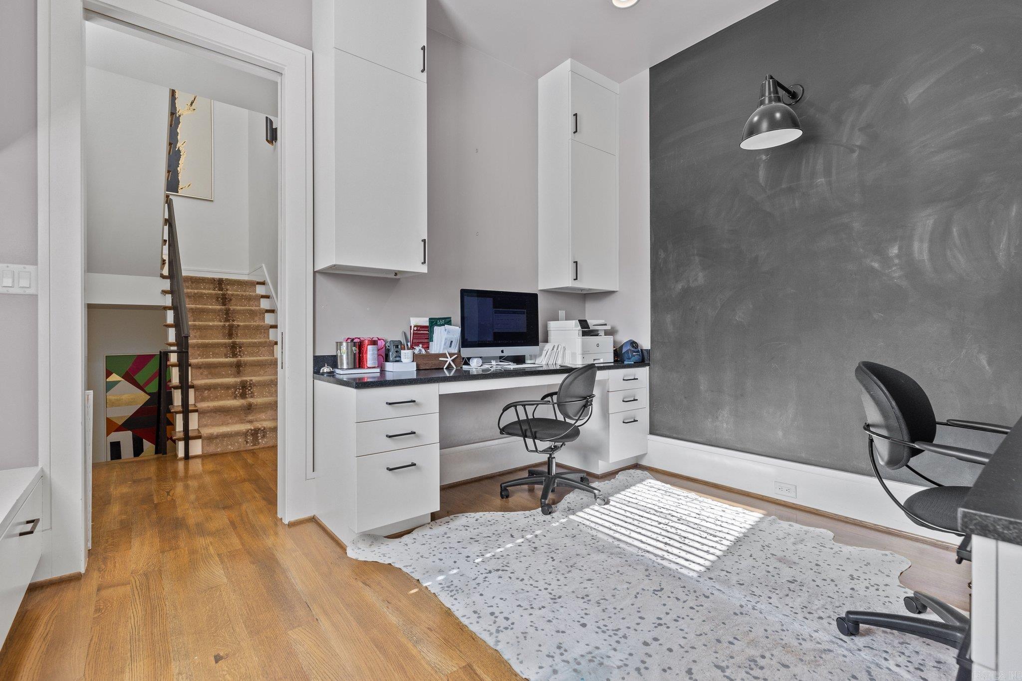 CLIFFEWOOD - Residential