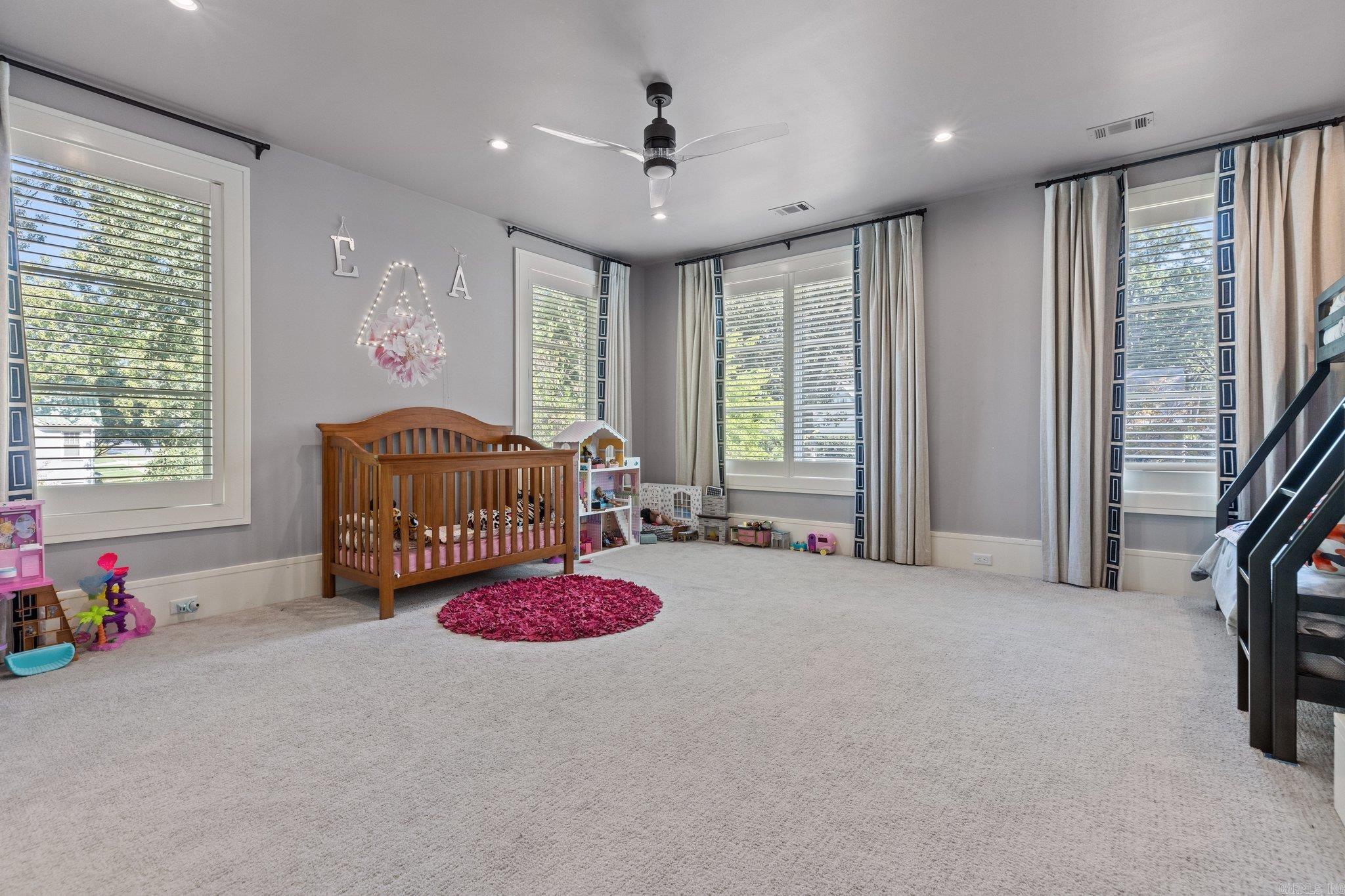 CLIFFEWOOD - Residential