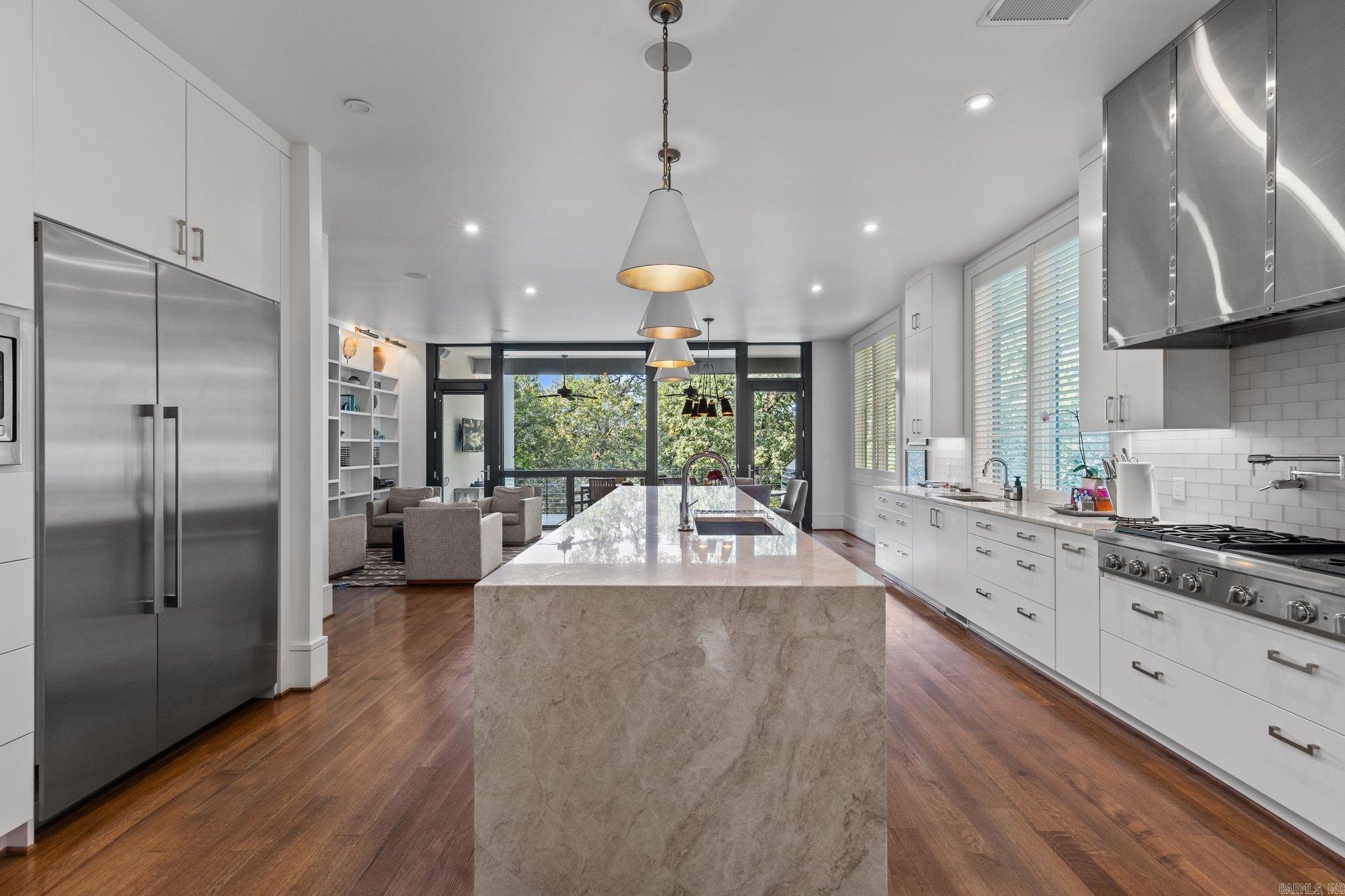 CLIFFEWOOD - Residential