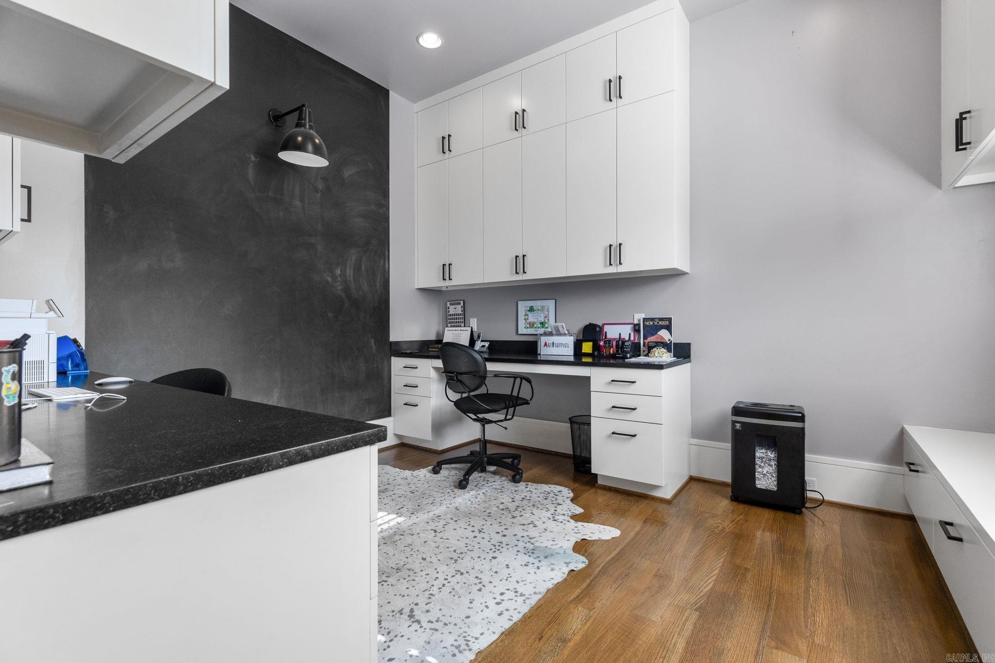 CLIFFEWOOD - Residential