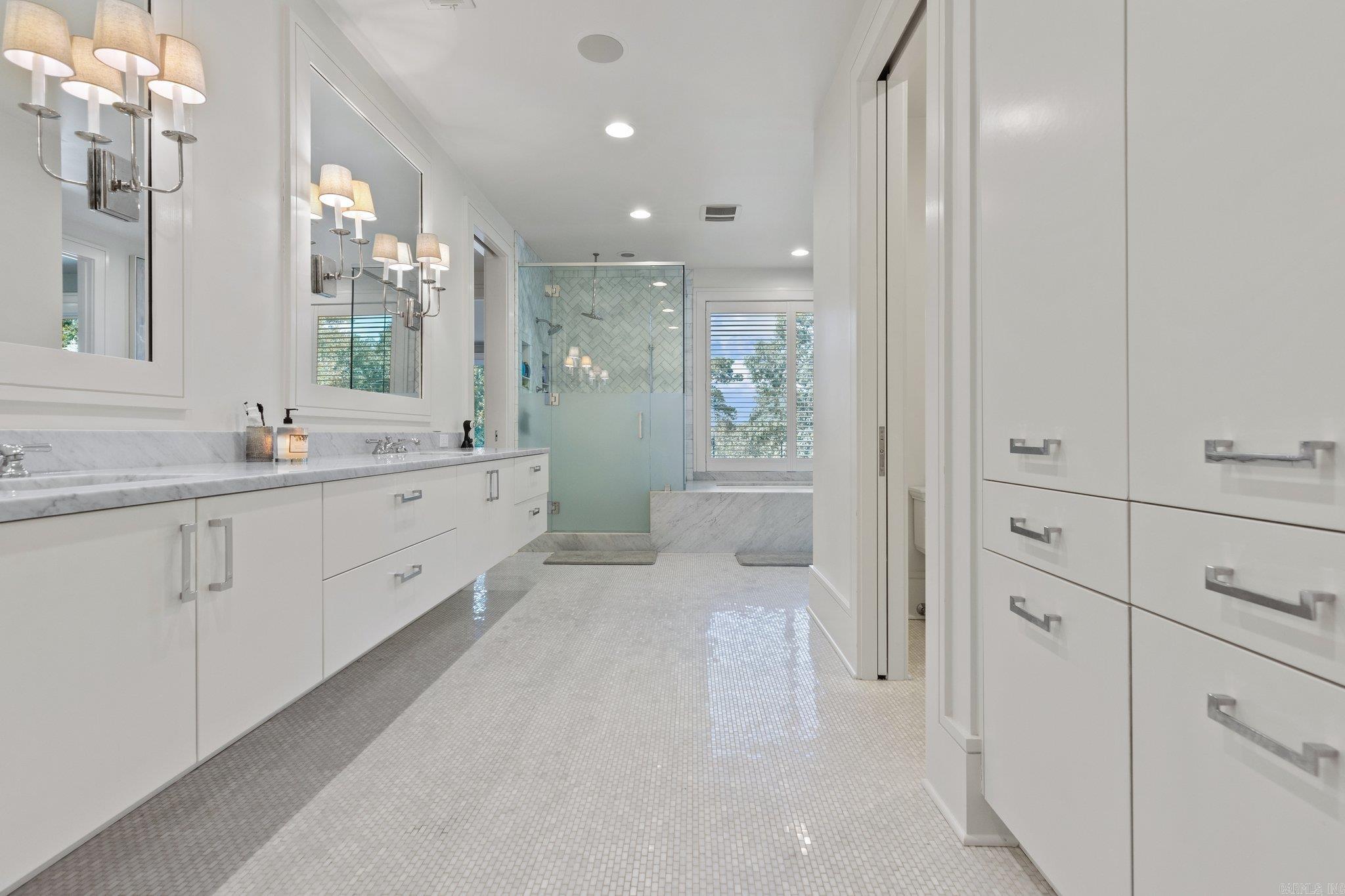 CLIFFEWOOD - Residential