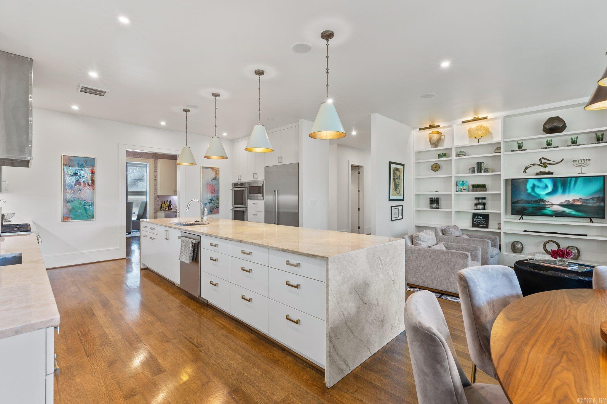 CLIFFEWOOD - Residential