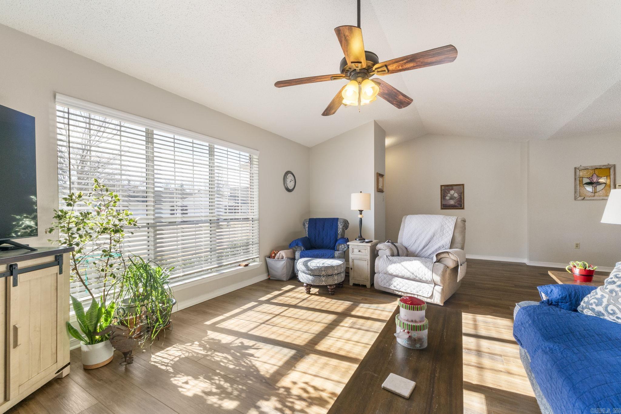 CARRIAGE COURTS - Residential