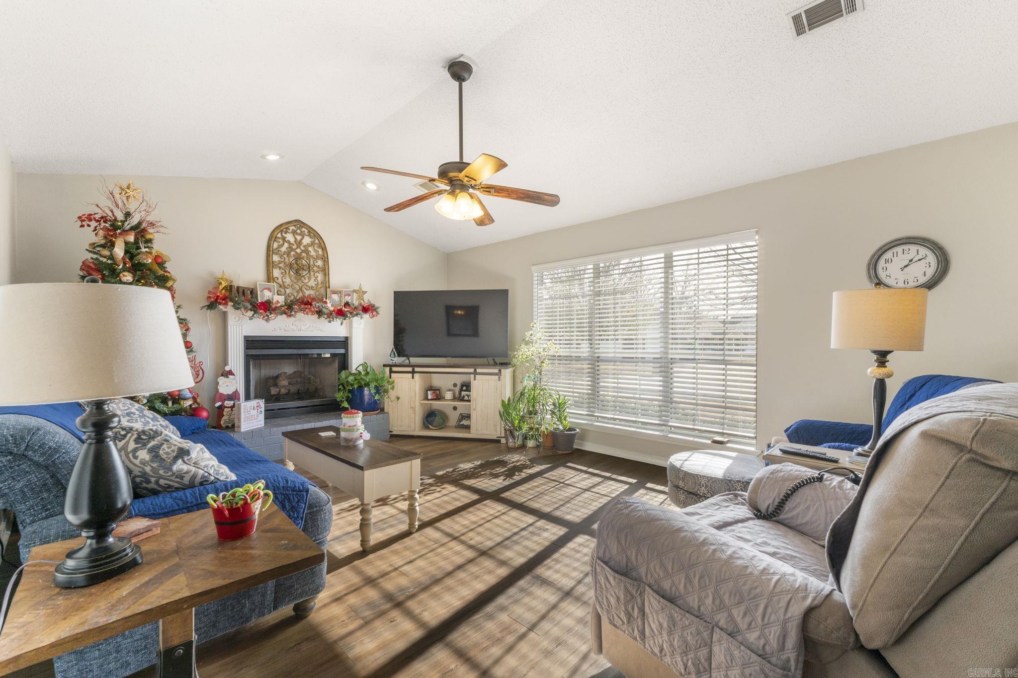 CARRIAGE COURTS - Residential