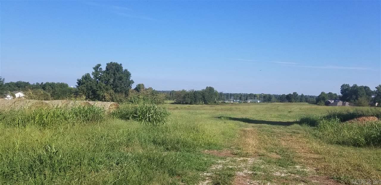 Silo Ridge Estates will be developed soon. There is a total of 107 lots. Lots sizes vary. Restrictions to be announced soon.