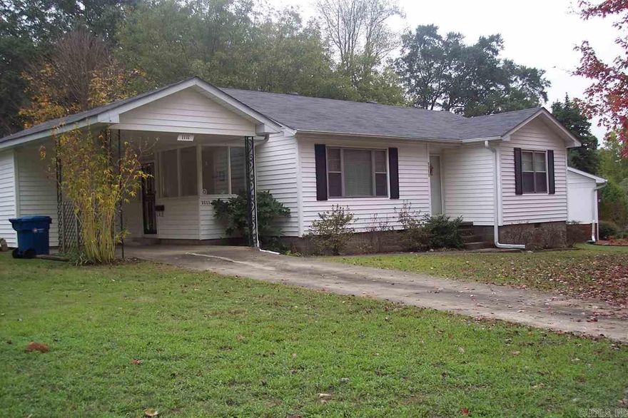 Ready to MOVE IN!!!  This older home has been well maintained.  The H/A is 2.5 yrs old and has a newer Hot Water Tank.  The sunroom, which is heated and cooled, lets you access the laundry room without going outside.  Original hardwood floors.   A nice fenced in back yard and guttering on the house. Nice 2" Blinds through out the house and Refrigerator conveys.  Buy now and move in before Christmas.