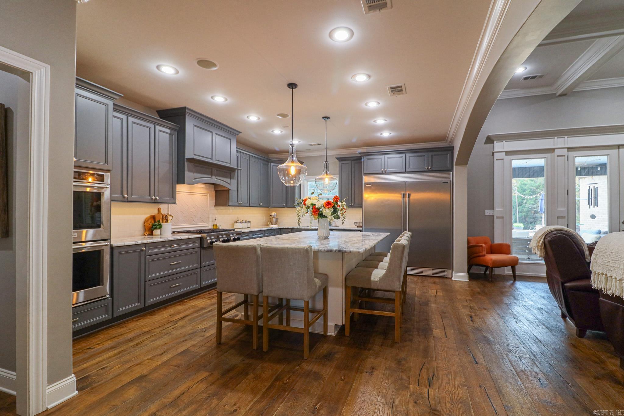 BARRINGTON PARK - Residential