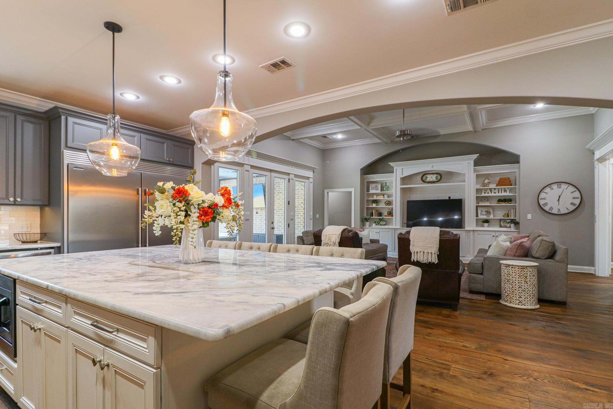BARRINGTON PARK - Residential
