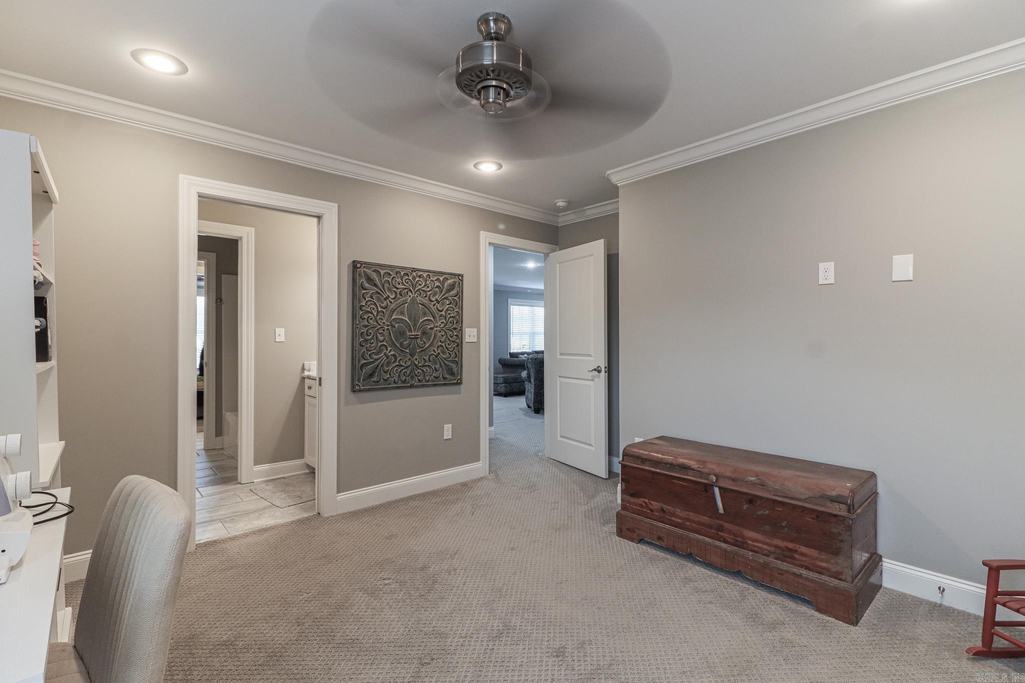 BARRINGTON PARK - Residential