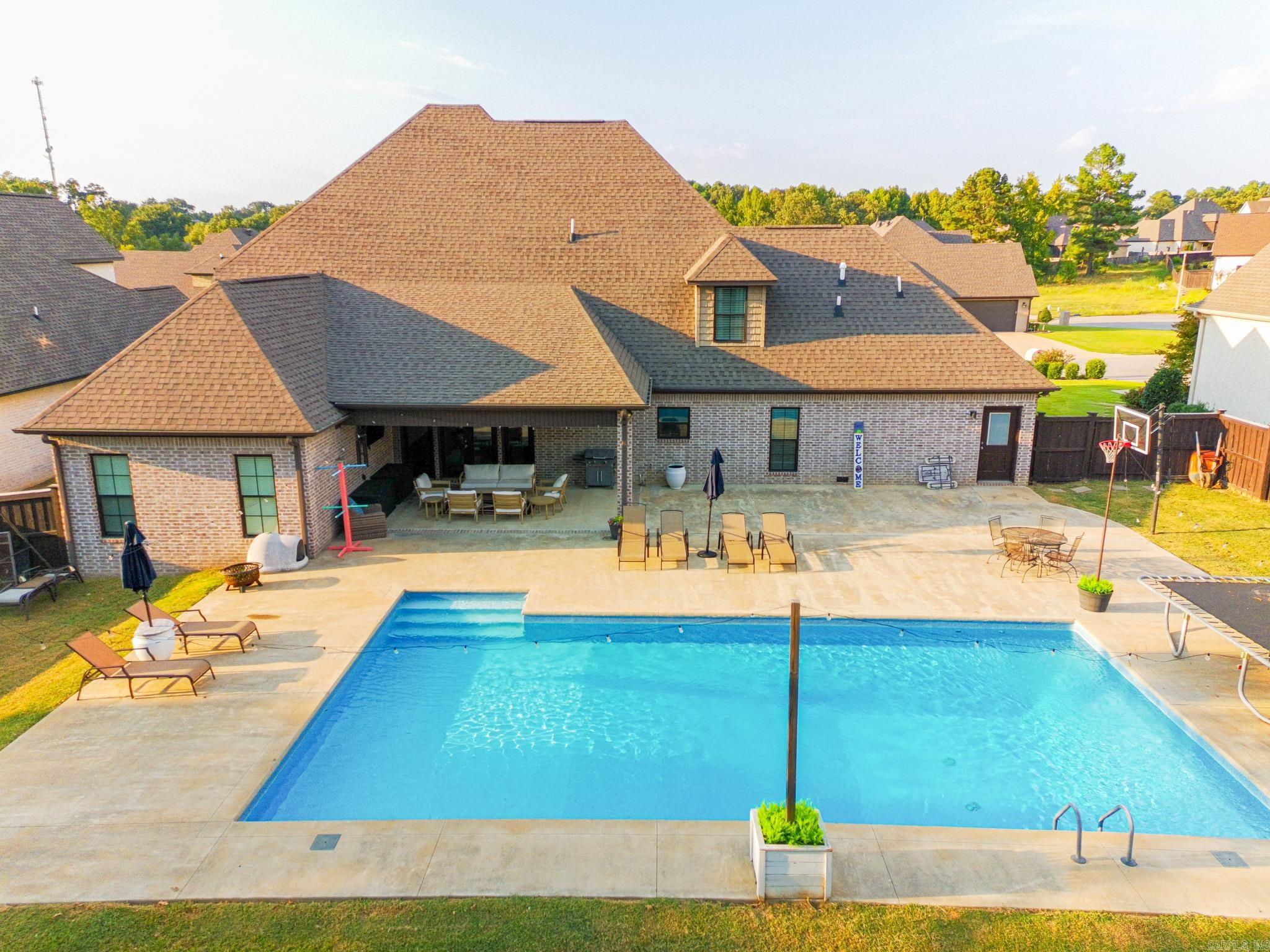 BARRINGTON PARK - Residential