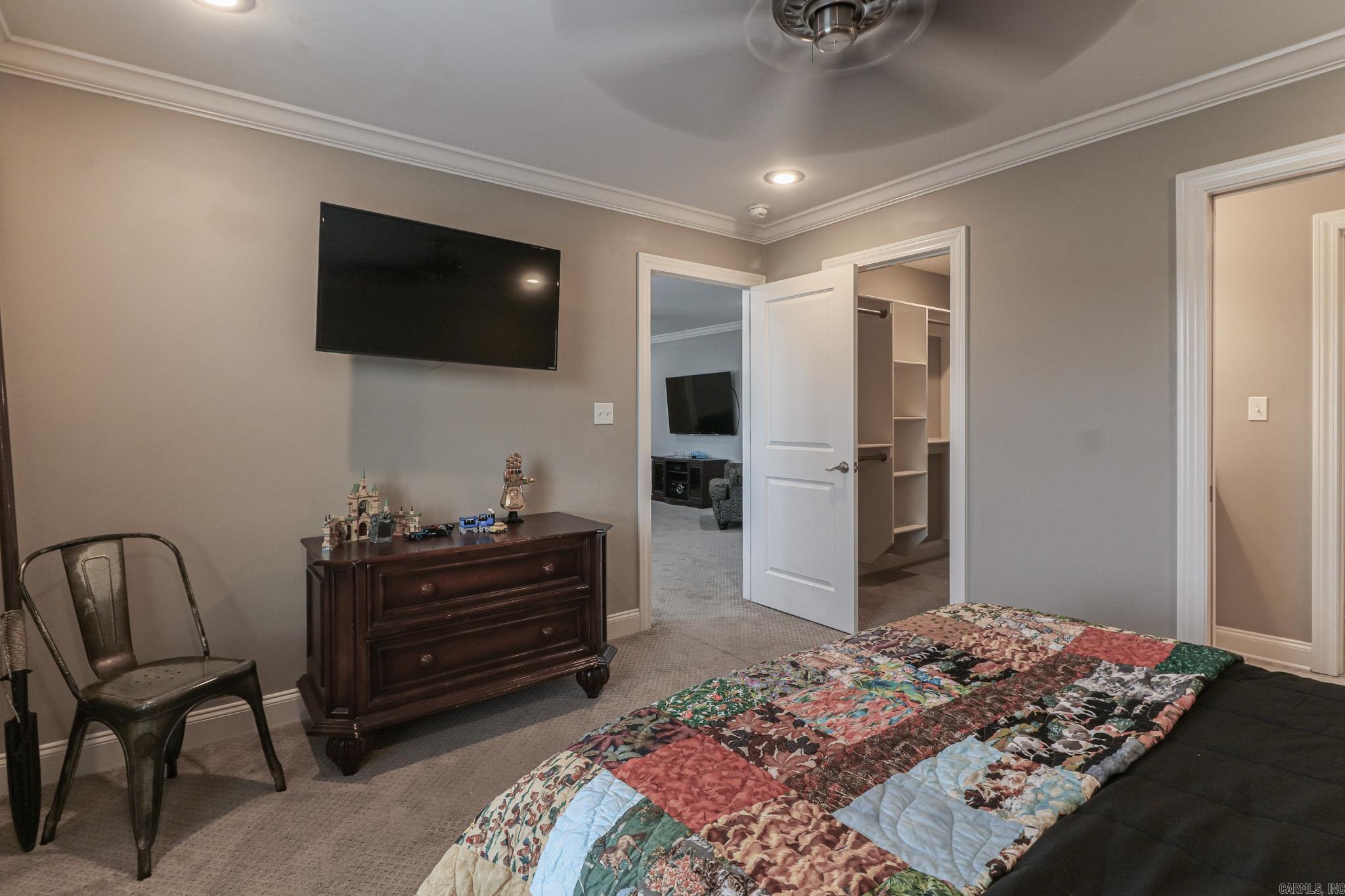 BARRINGTON PARK - Residential