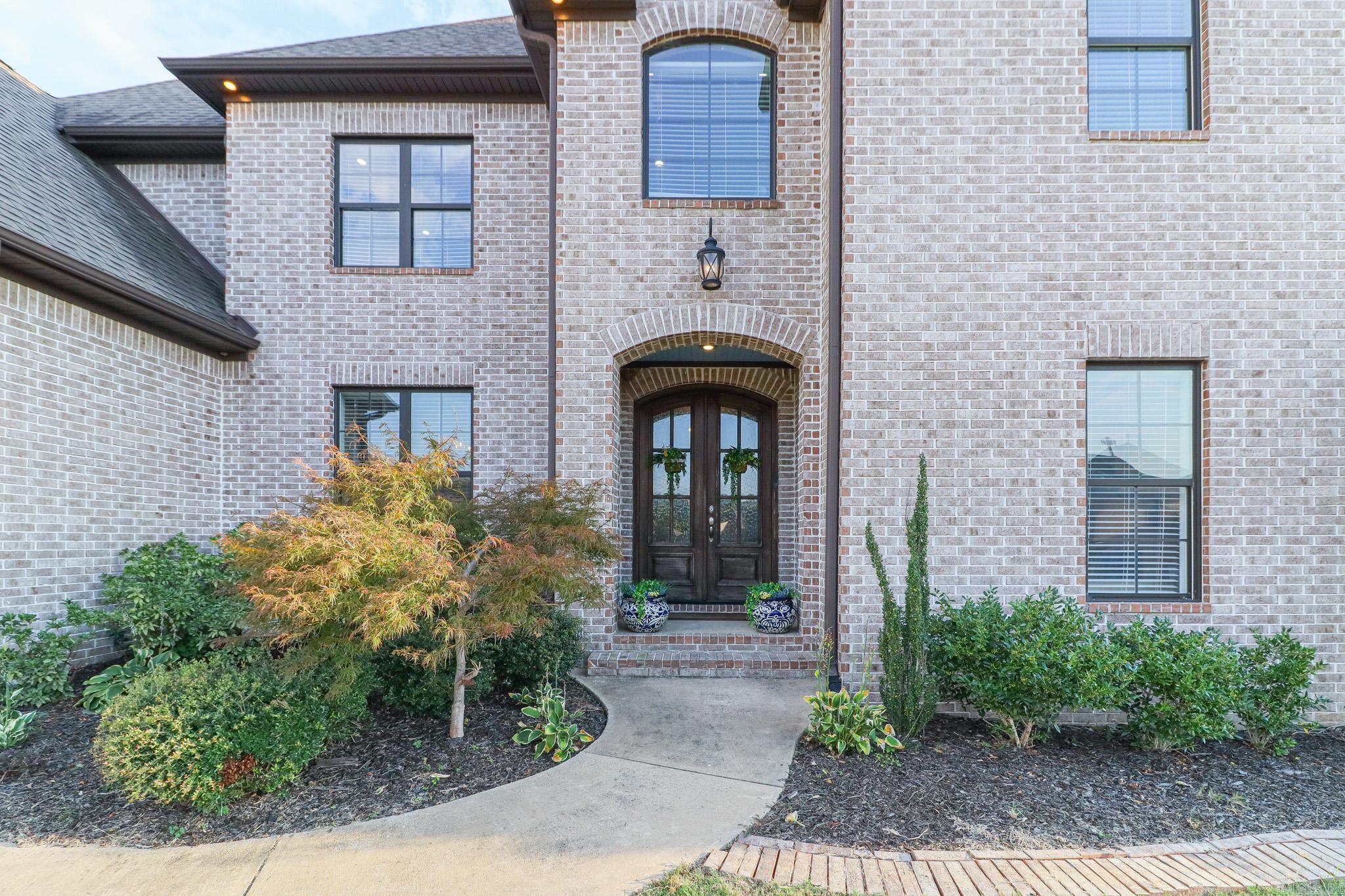 BARRINGTON PARK - Residential
