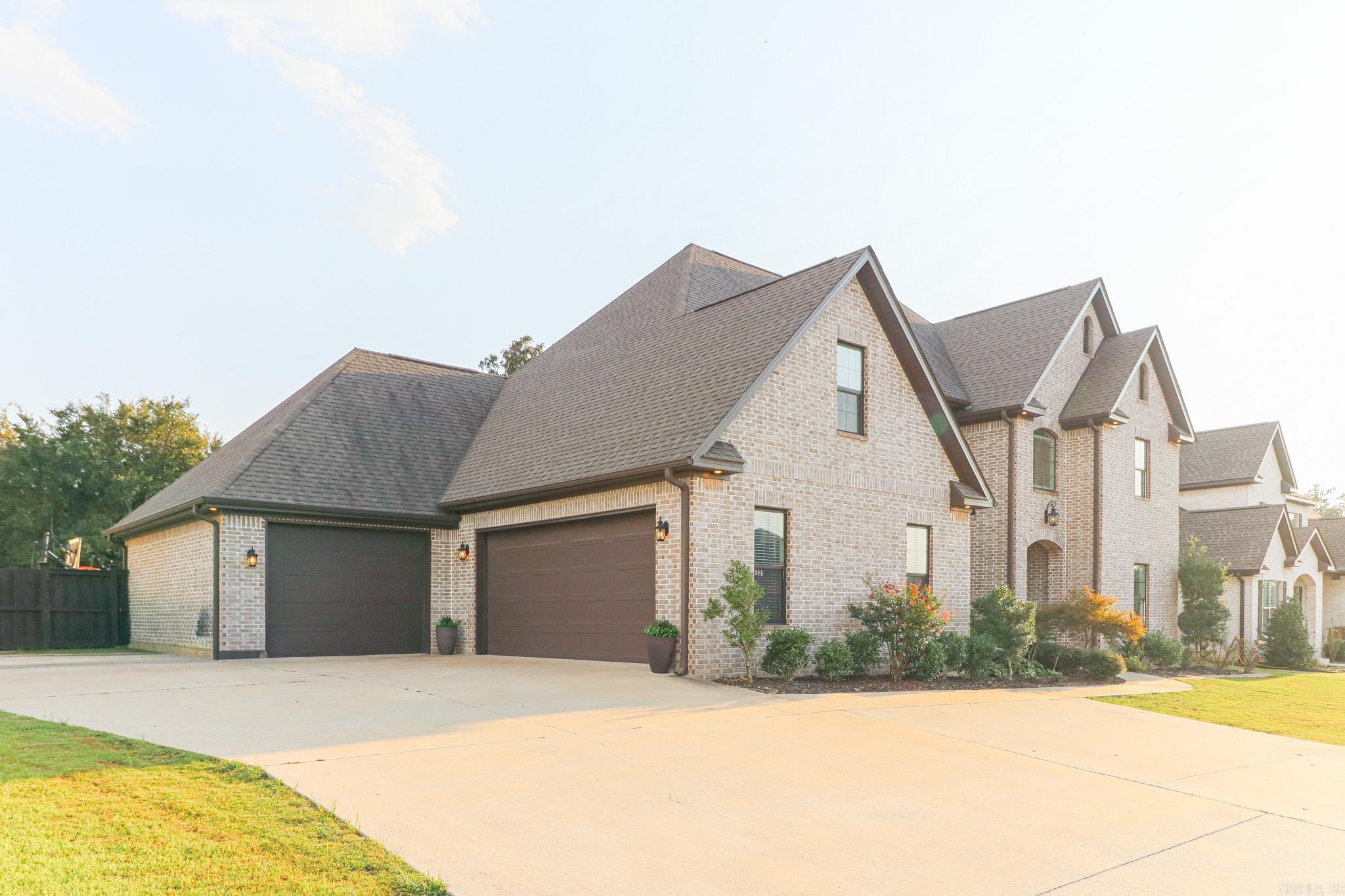 BARRINGTON PARK - Residential