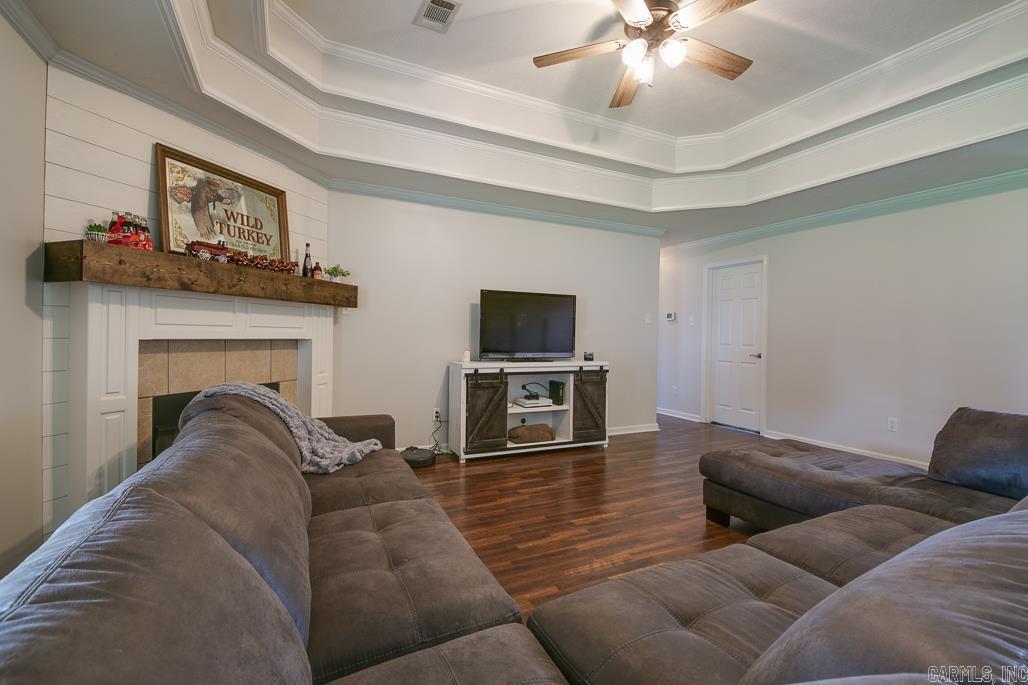 SILVER STREAK - Residential