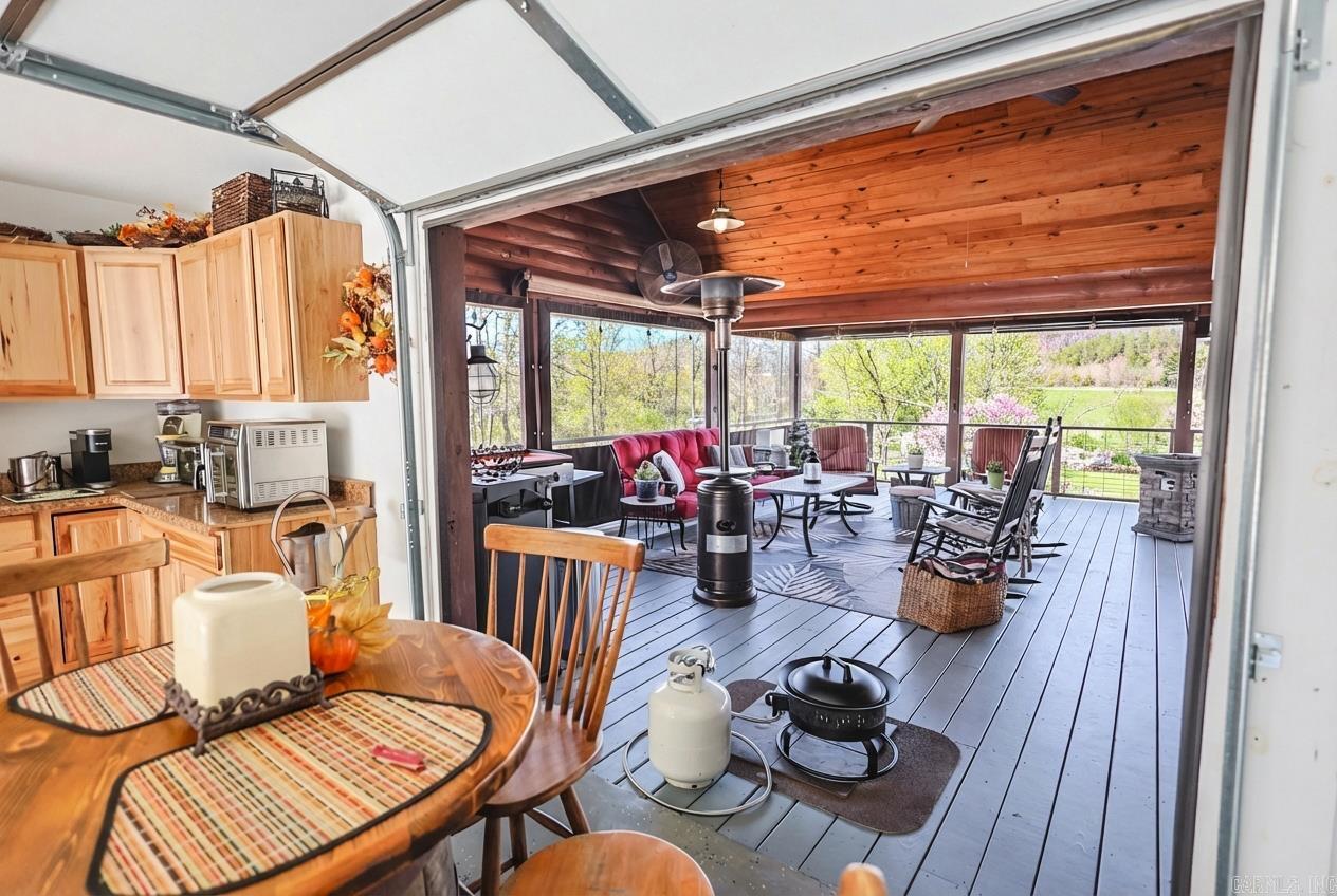 RIVERCHASE - Residential