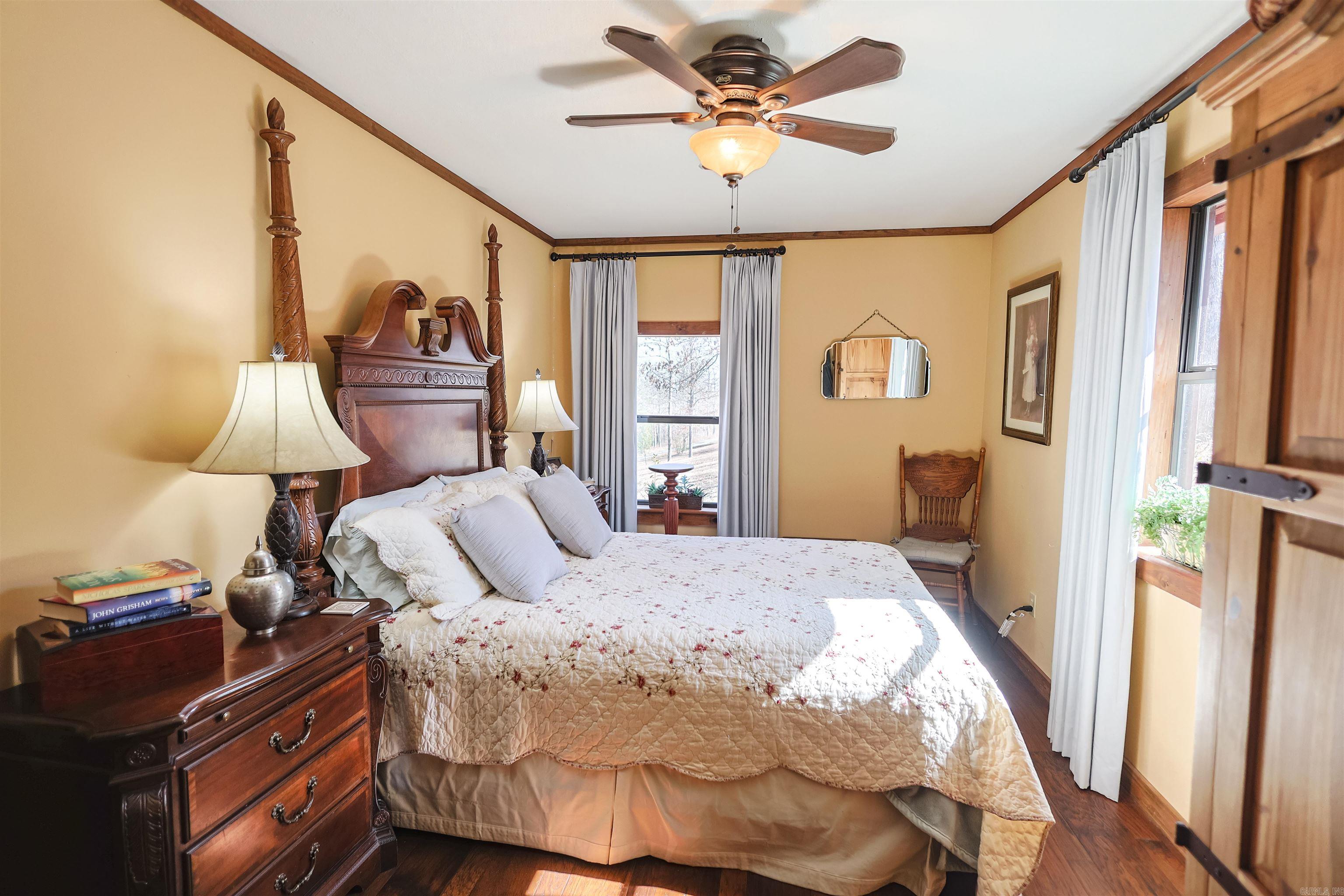 RIVERCHASE - Residential