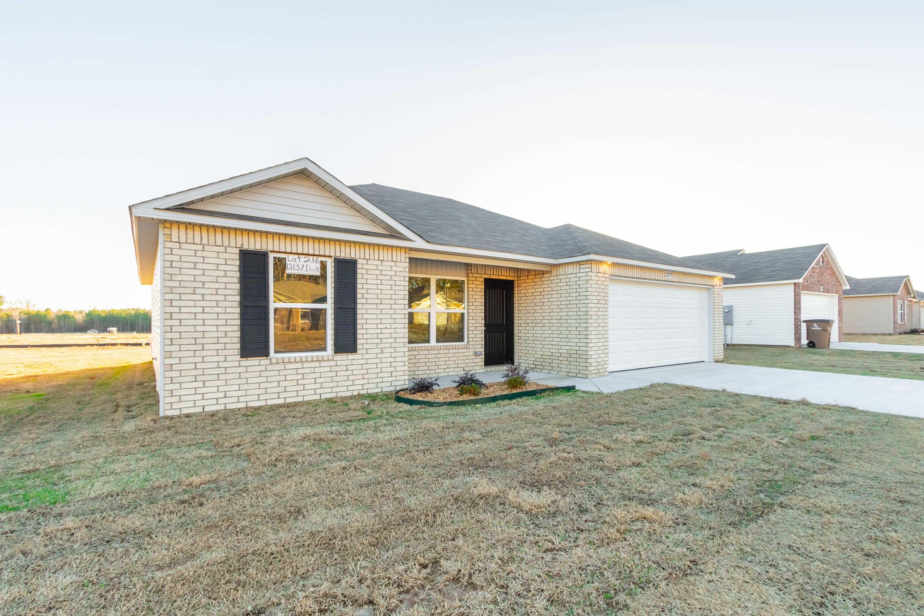 SPRINGLAKE TRAILS - Residential