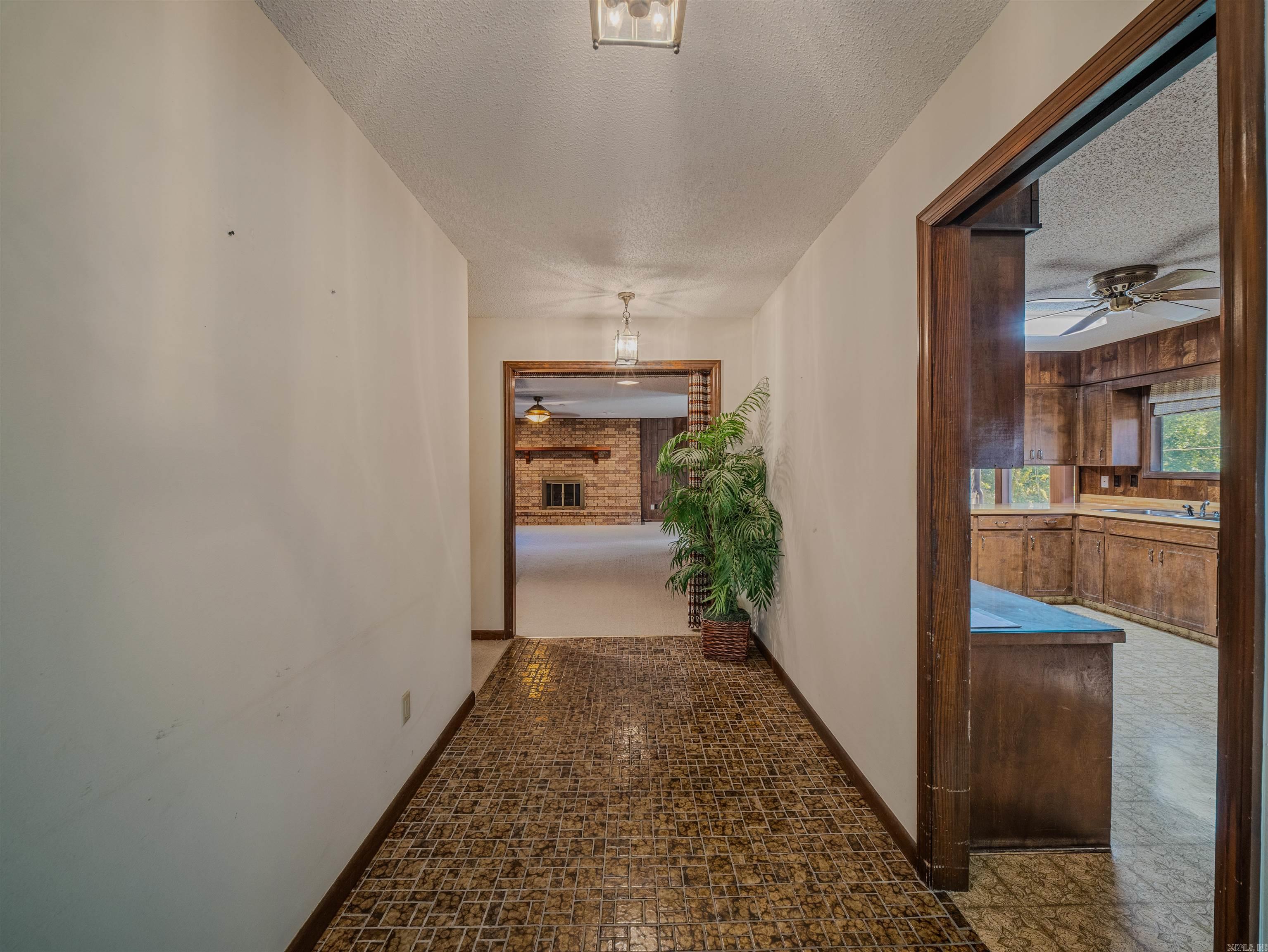 HIDDEN VALLEY - Residential