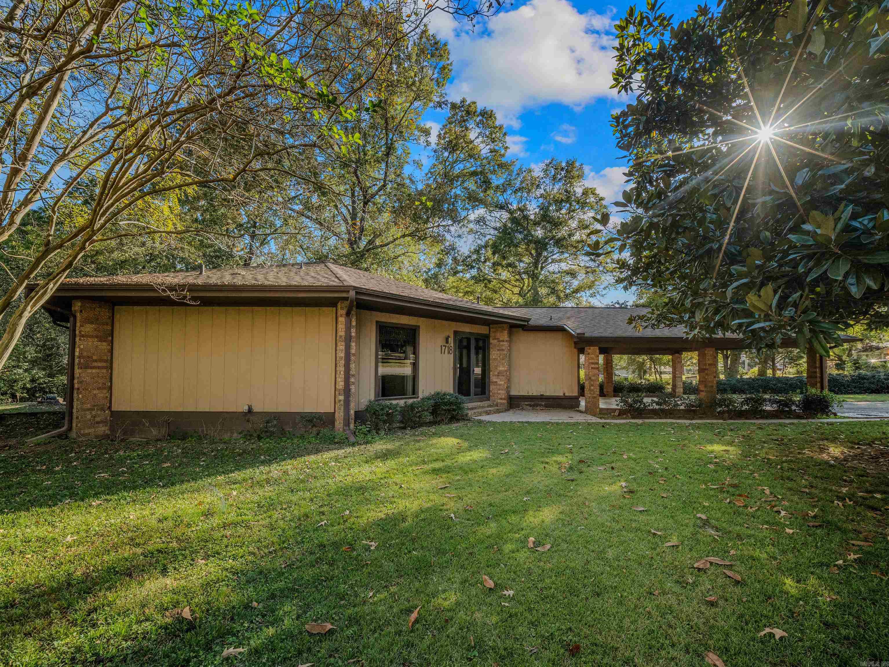 HIDDEN VALLEY - Residential