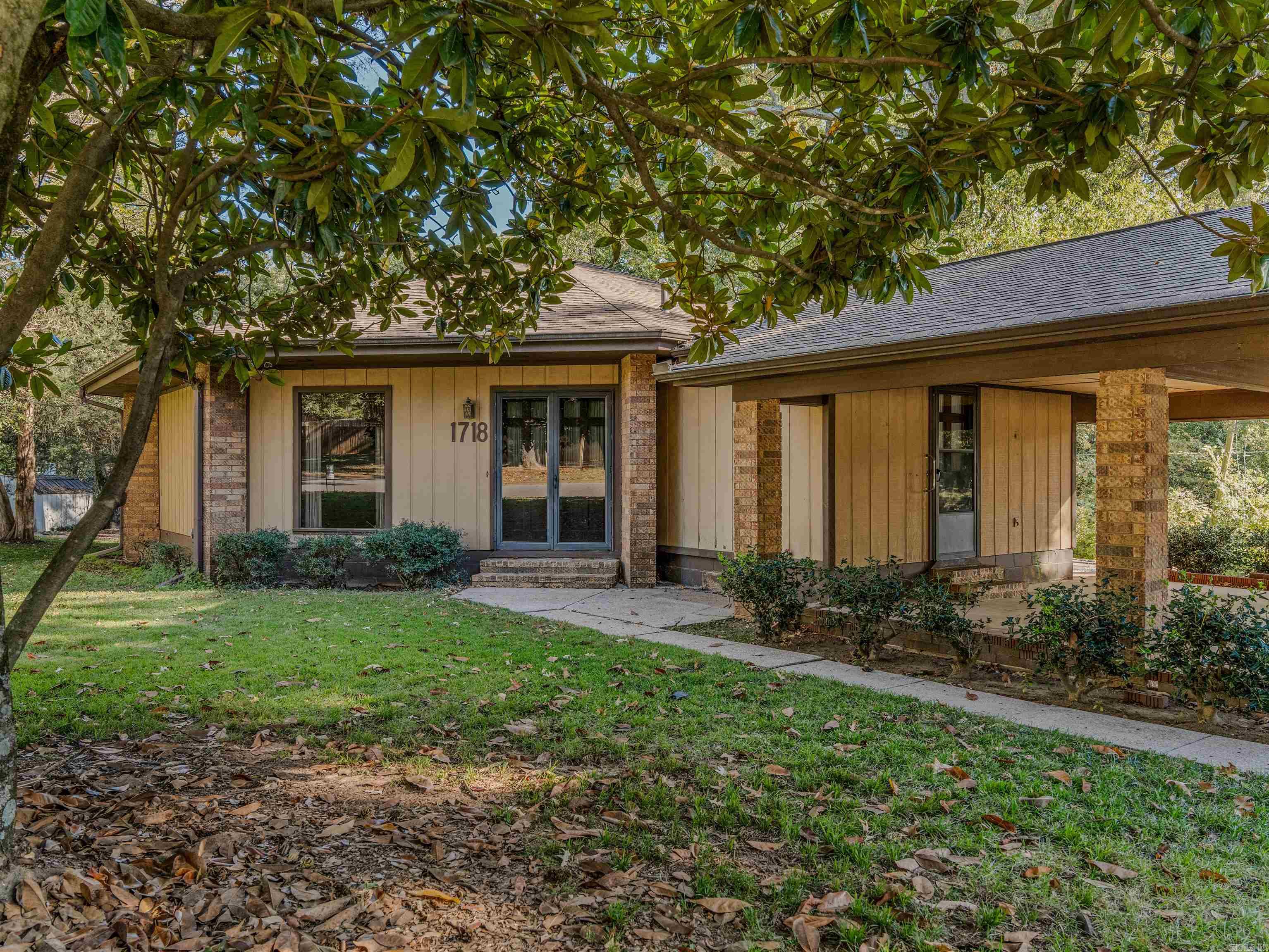 HIDDEN VALLEY - Residential