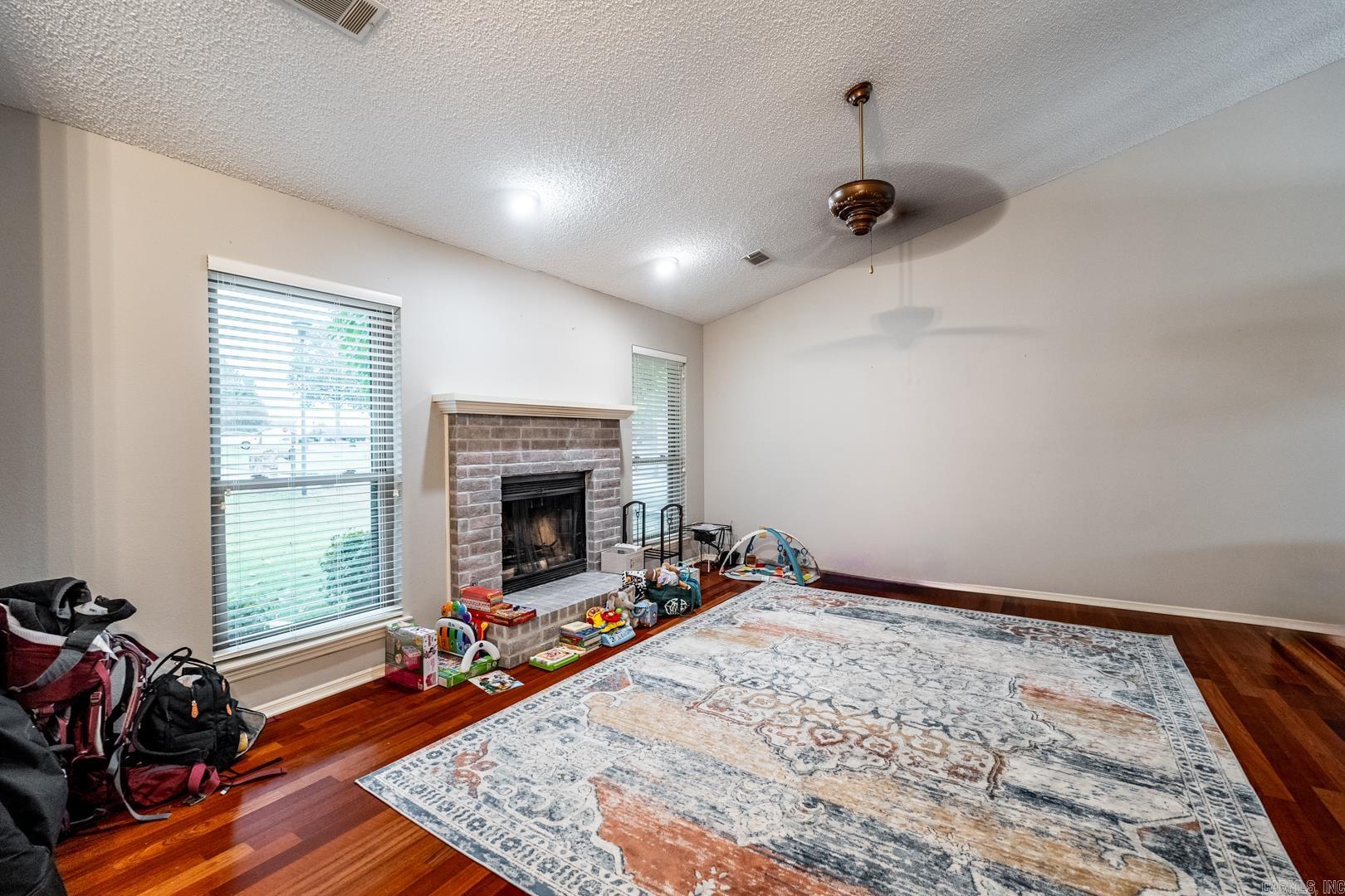 OTTER CREEK COMMUNITY - Residential