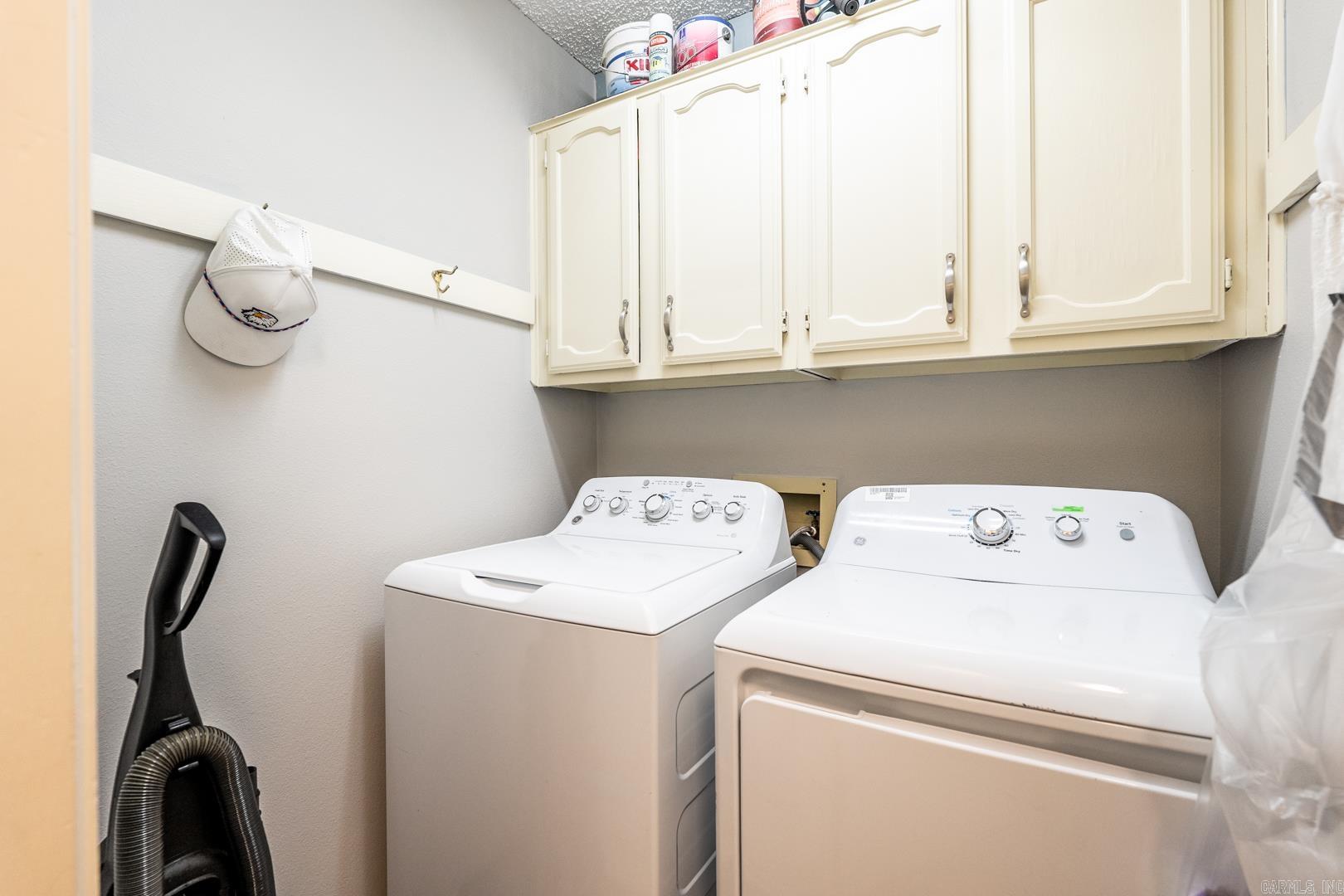 OTTER CREEK COMMUNITY - Residential