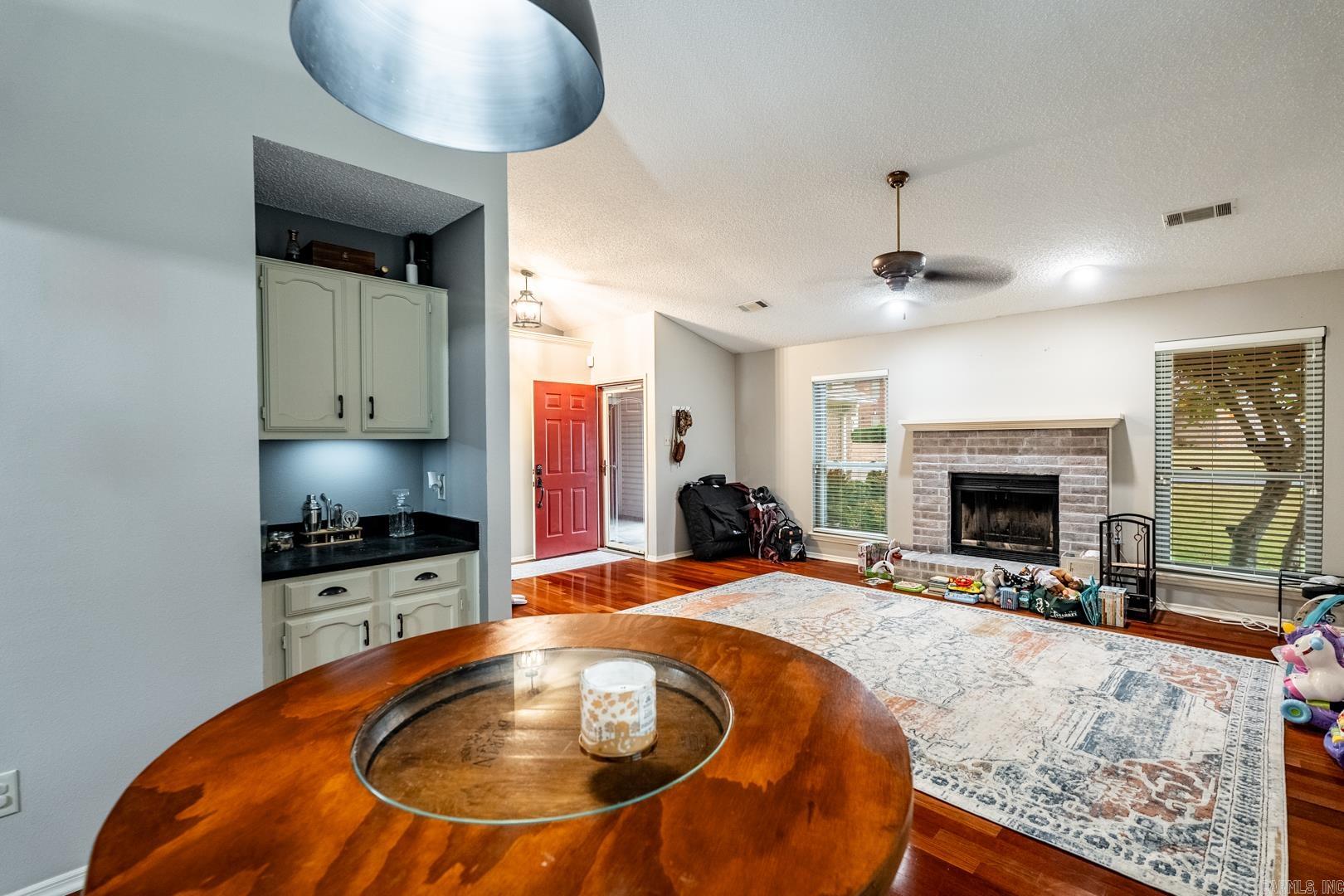 OTTER CREEK COMMUNITY - Residential