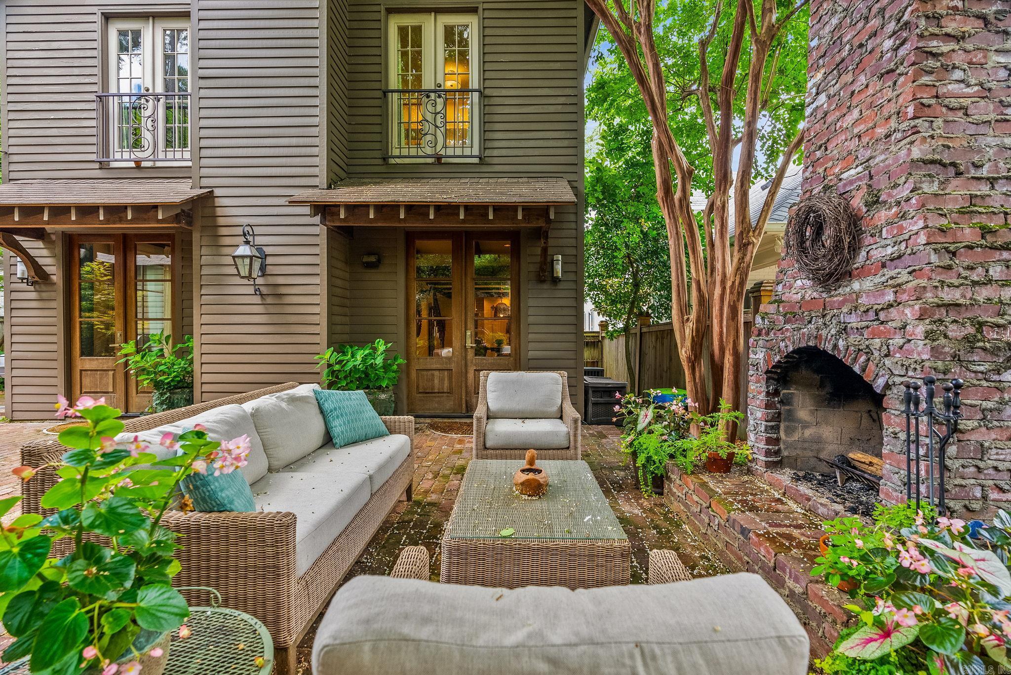 SHADOWLAWN - Residential