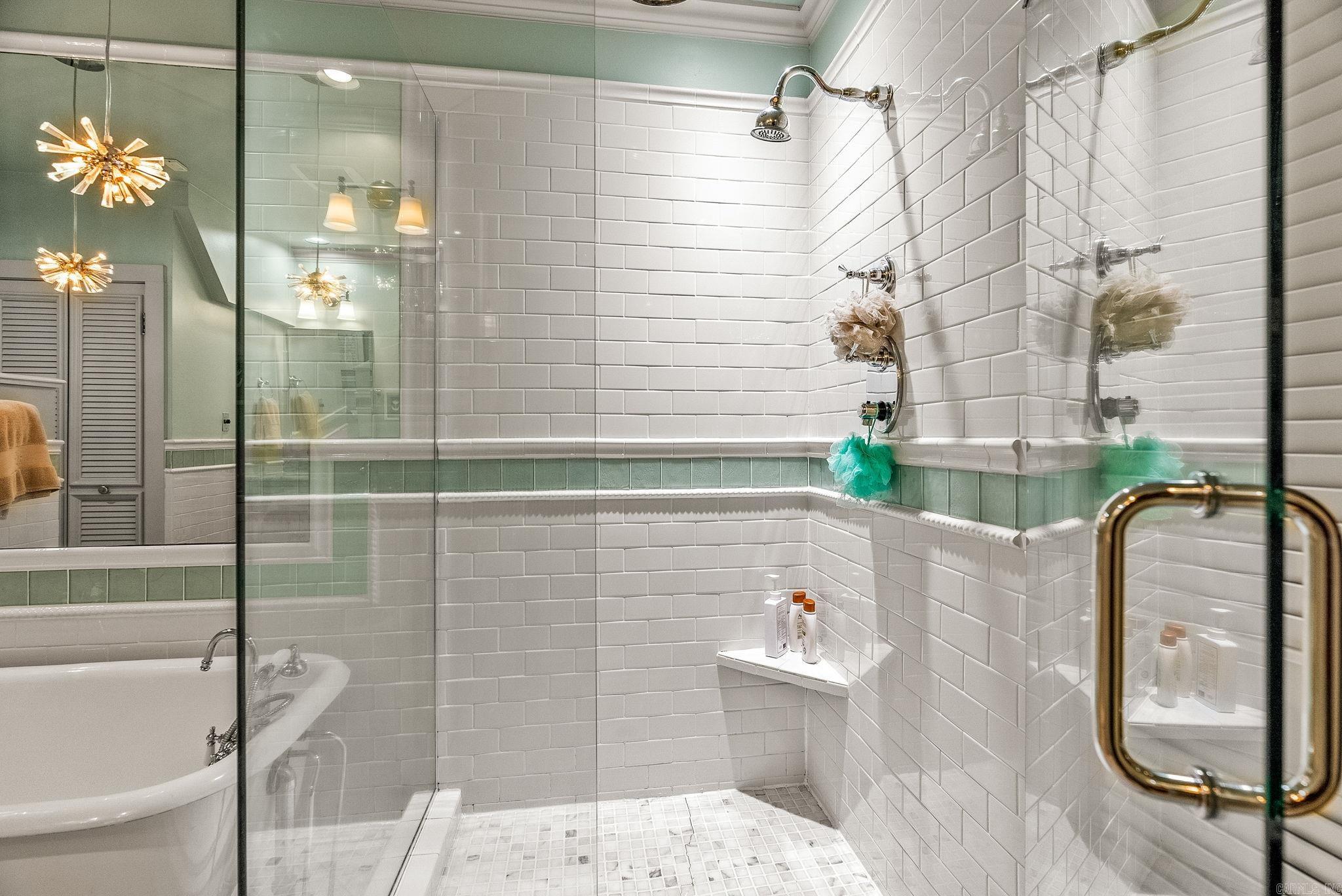 SHADOWLAWN - Residential