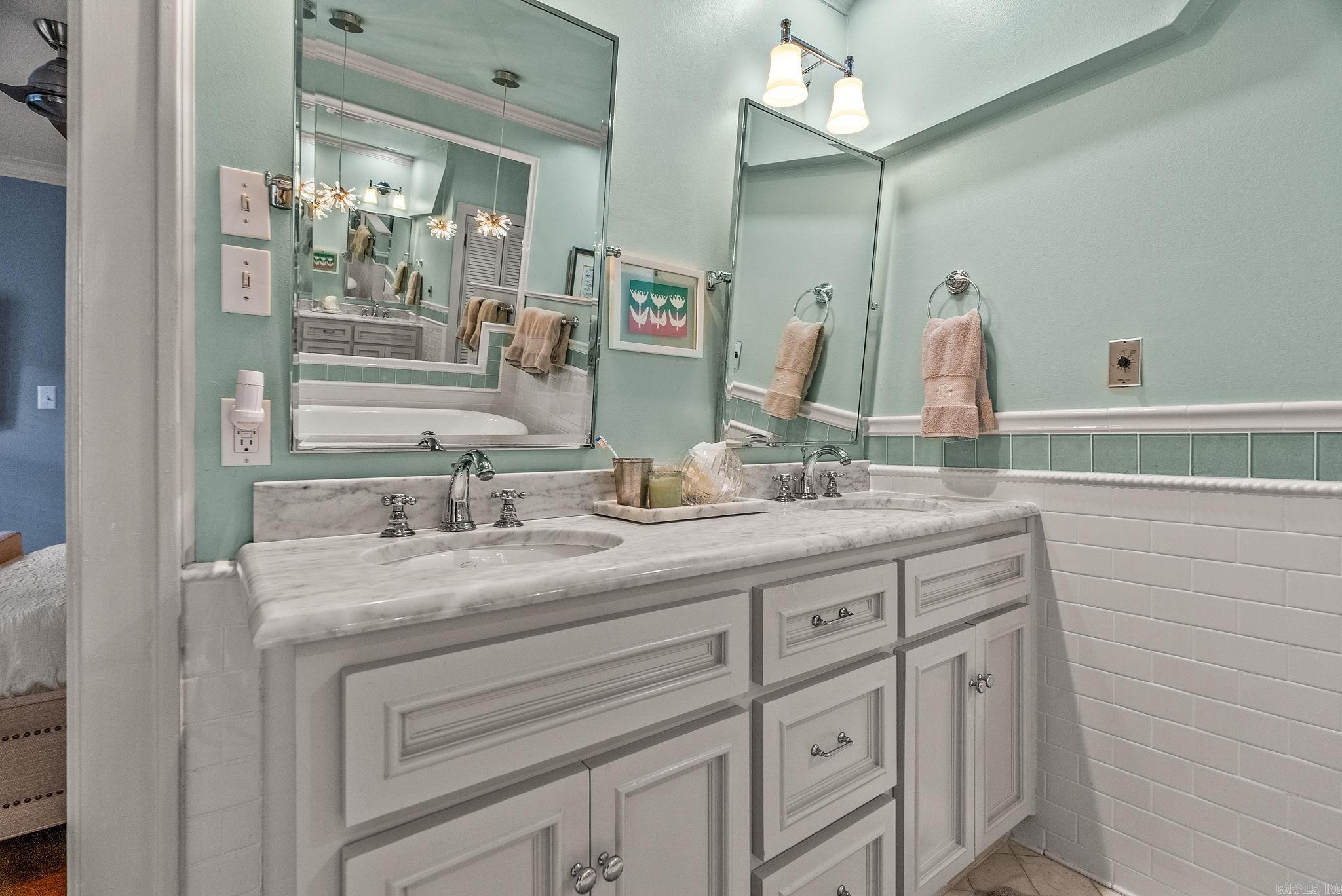 SHADOWLAWN - Residential