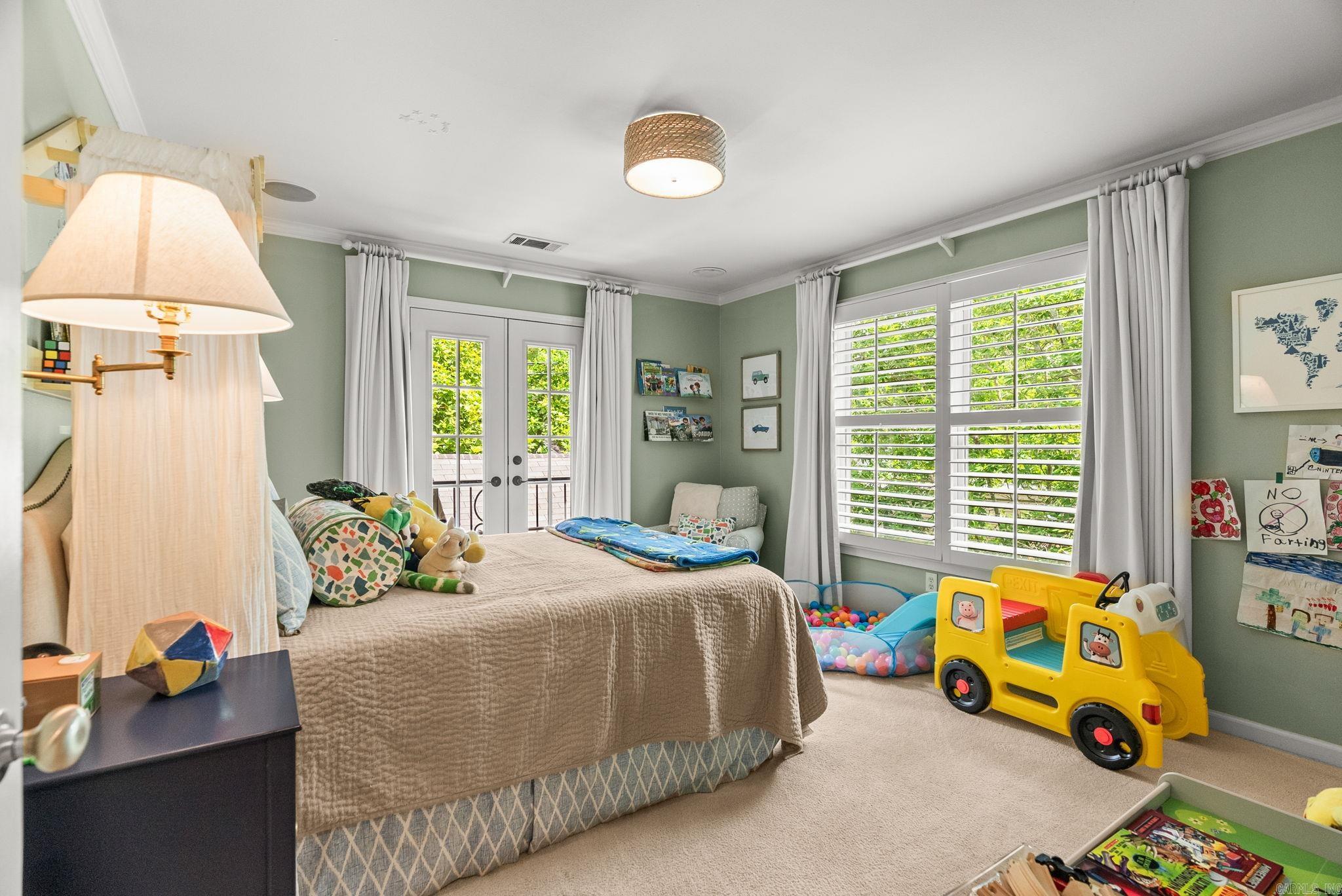 SHADOWLAWN - Residential