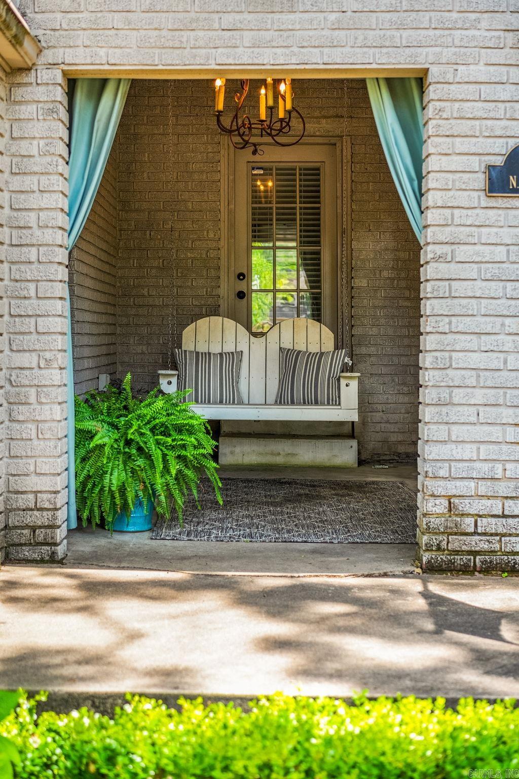 SHADOWLAWN - Residential