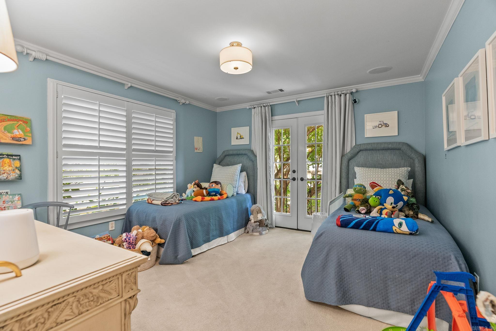 SHADOWLAWN - Residential