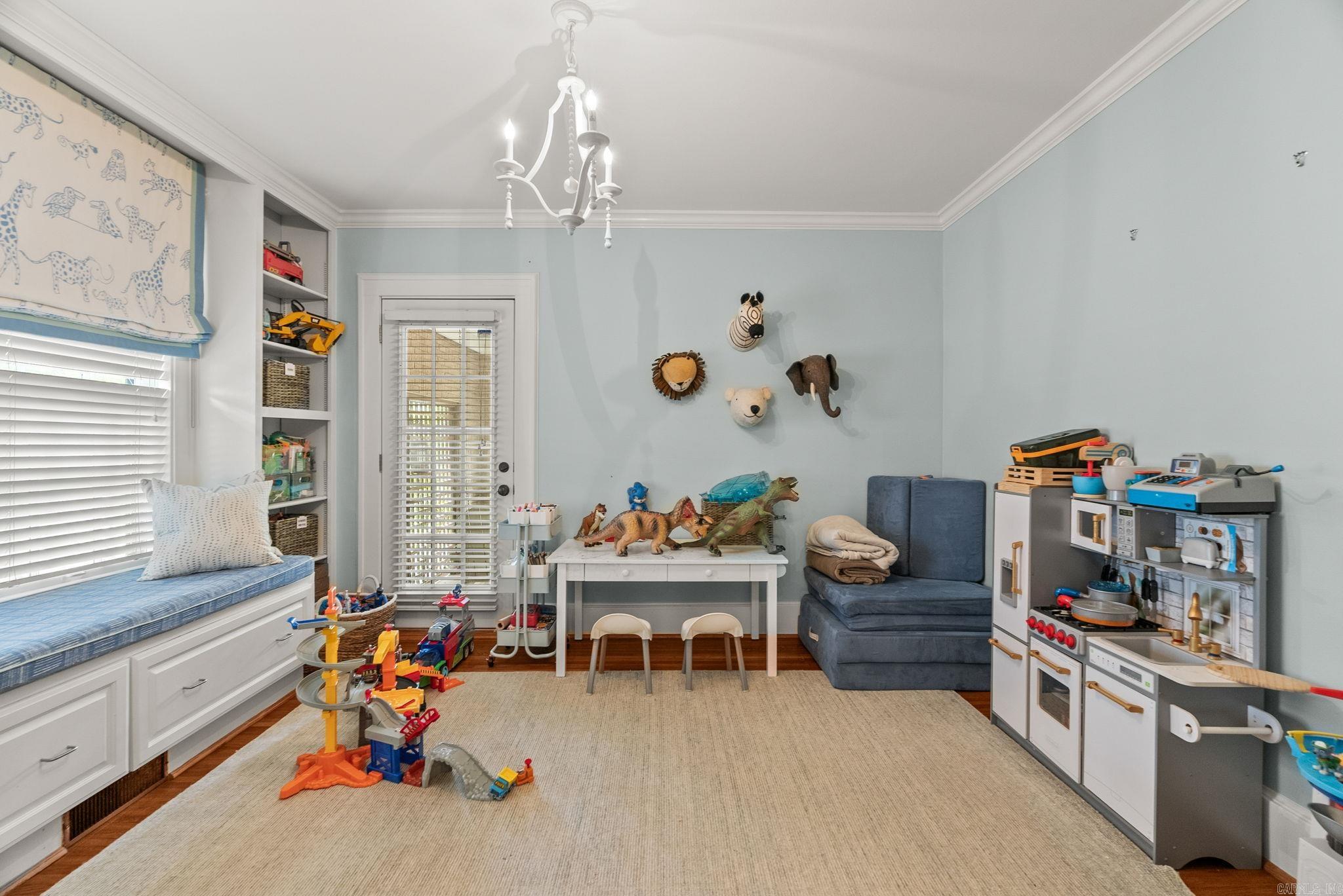 SHADOWLAWN - Residential