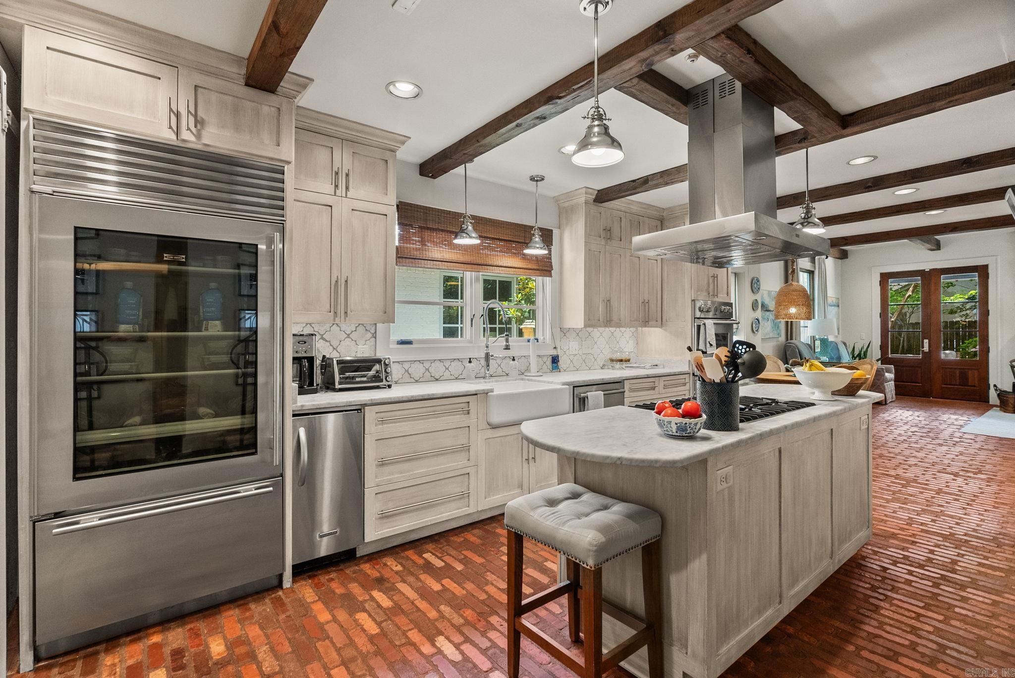 SHADOWLAWN - Residential