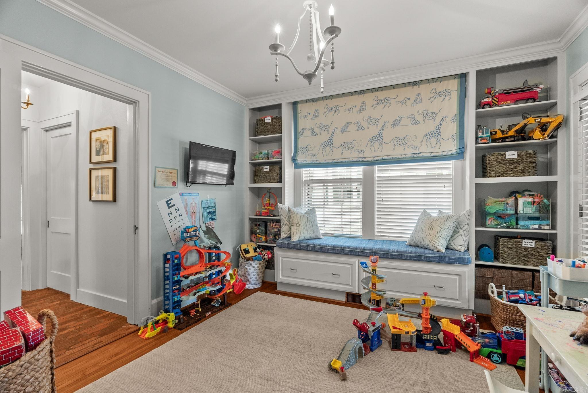 SHADOWLAWN - Residential